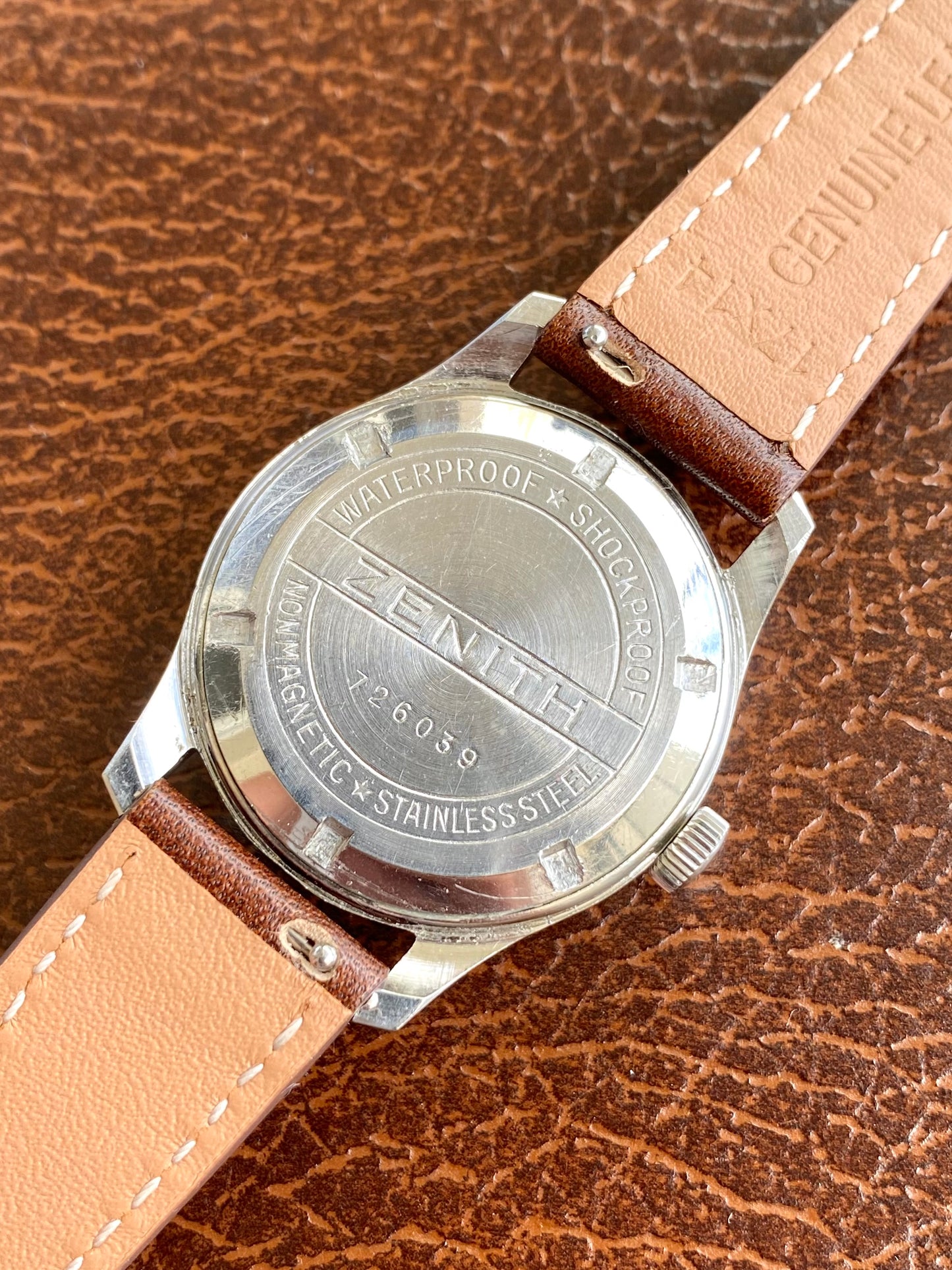 Zenith Montre Vintage Mécanique Cadran Guilloché Cal.106 - 1960