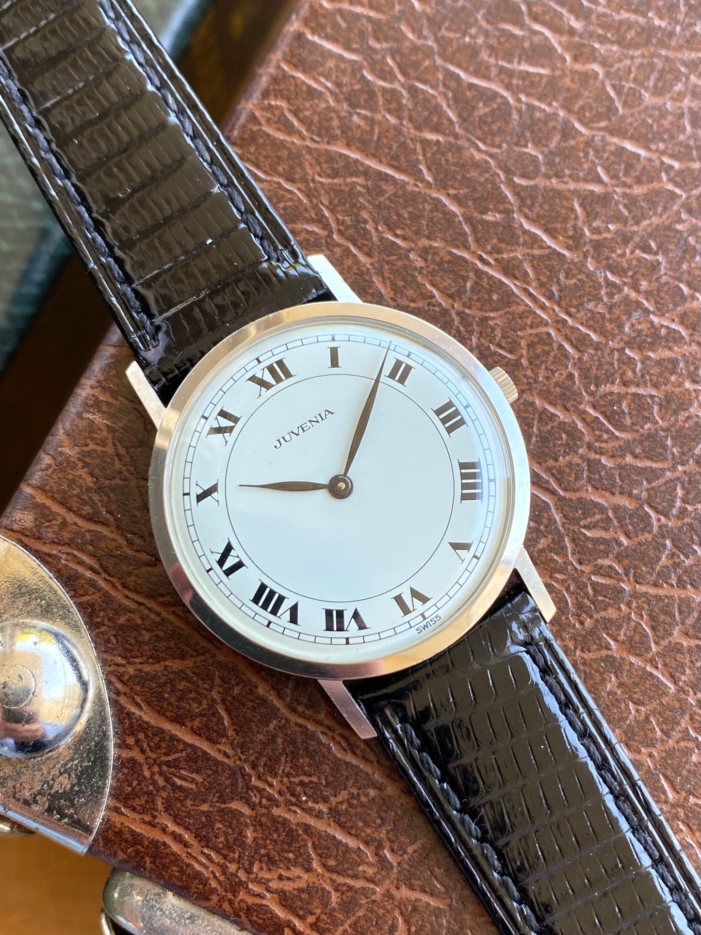 Juvenia Swiss Extra Plate DressWatch - Montre Vintage Mécanique Cal.602 - 1960