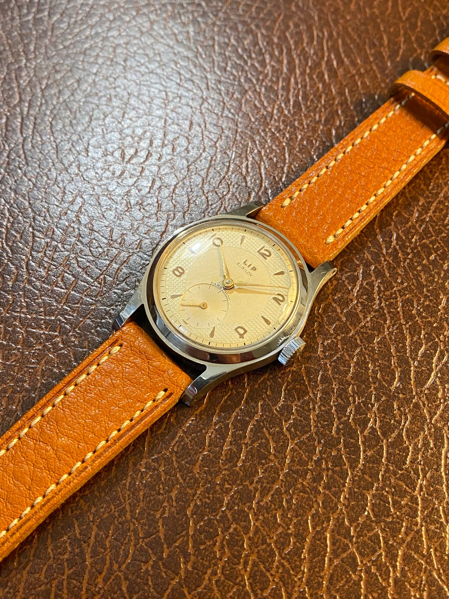 LIP Elgiloy PareChoc R25 Montre Vintage Mécanique France 1960