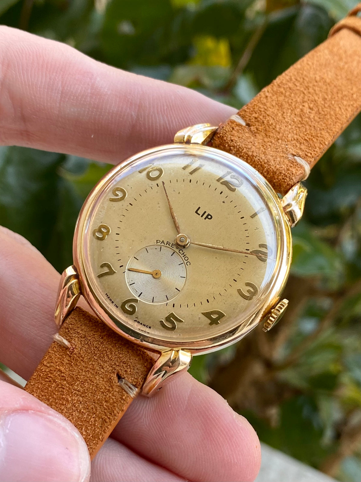 Vila - Robe boutonnée courte à ourlet évasé et imprimé tourbillon Vila - Robe boutonnée courte à ourlet évasé et imprimé tourbillon
