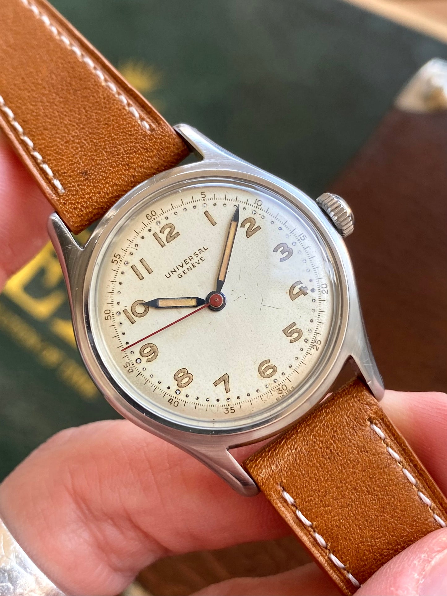 Universal Genève Military Watch - Ref.20724 Cal.263 Enversteel Montre Vintage Mécanique 1945