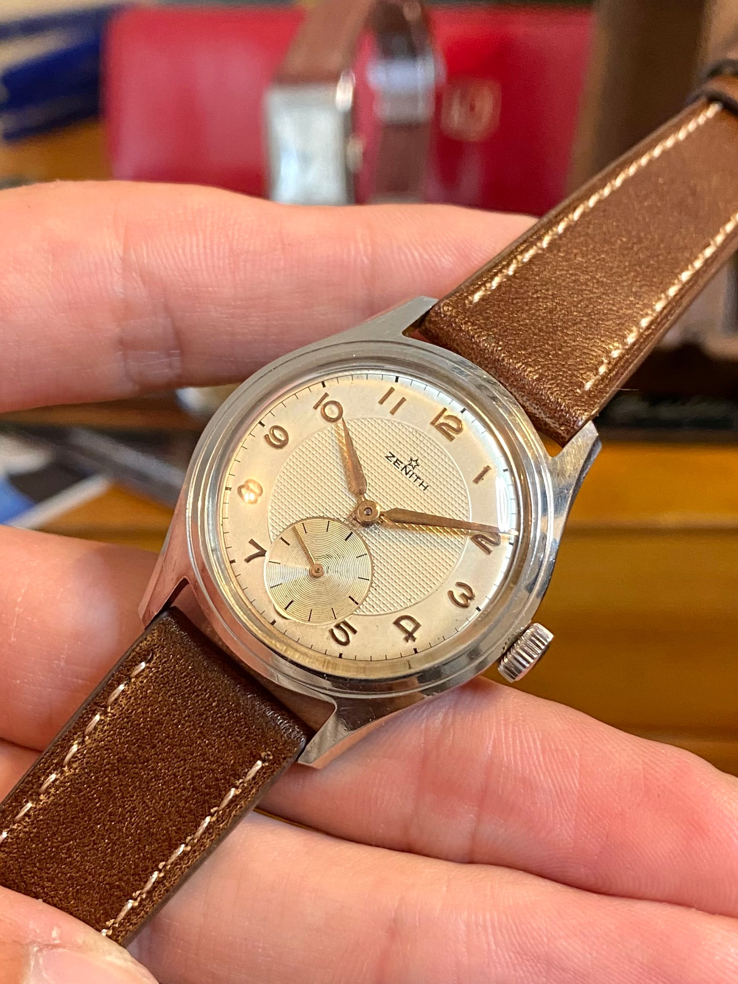 Zenith Montre Vintage Mécanique Cadran Guilloché Cal.106 - 1960