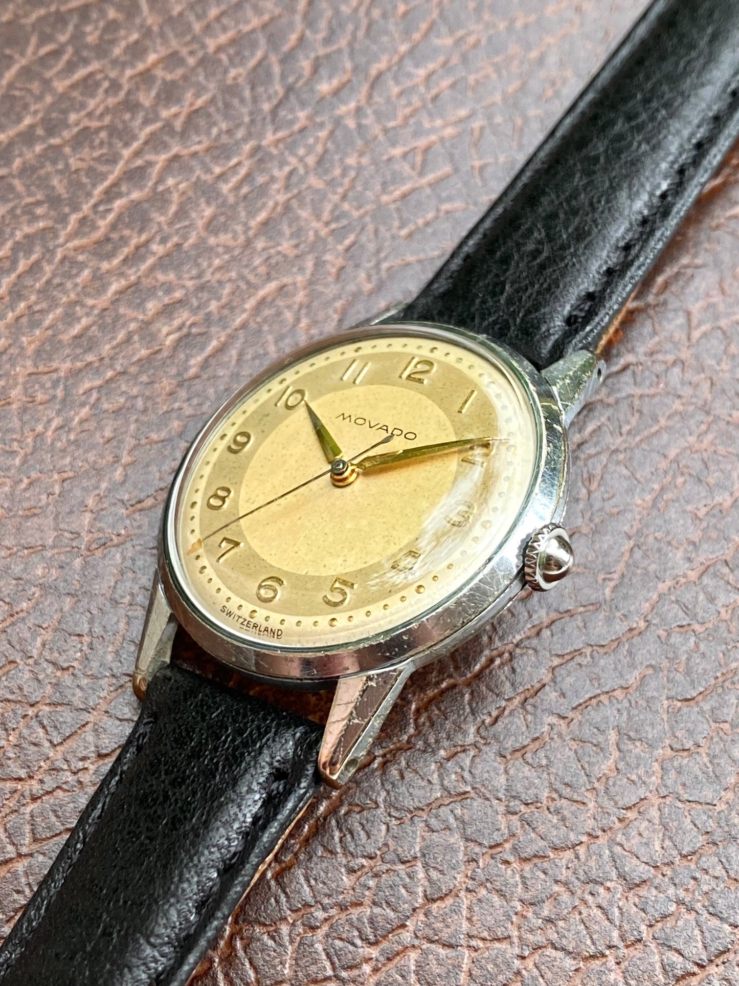 Movado Montre Vintage Mécanique Cadran Bi-Ton 1950