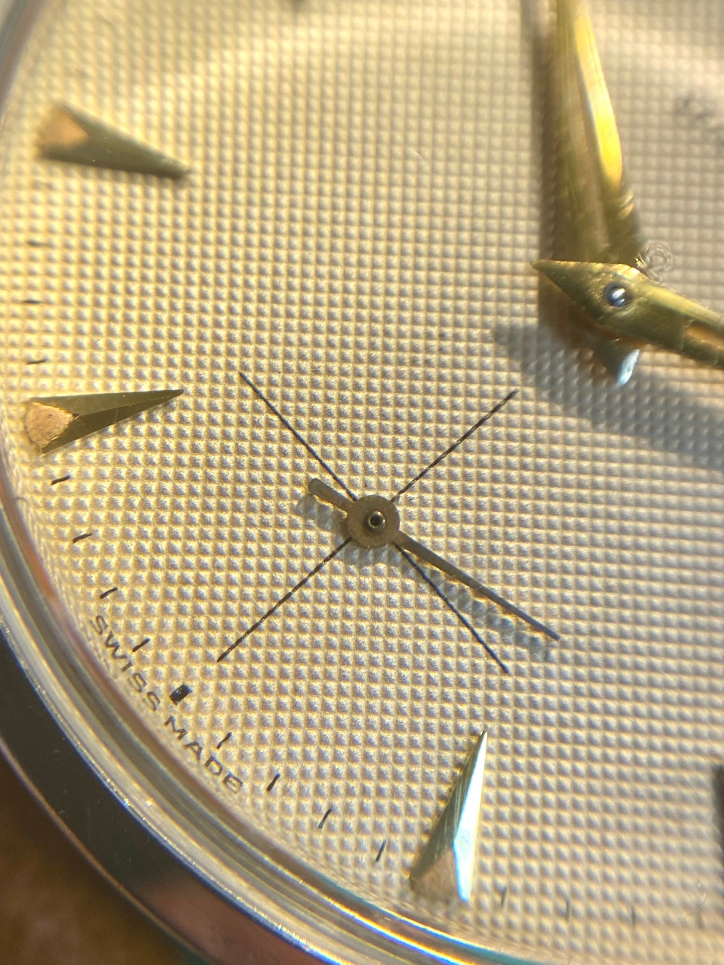 Omega Ref. 2639-13 Cal.266 Montre Vintage Mécanique Cadran HoneyComb - 1953