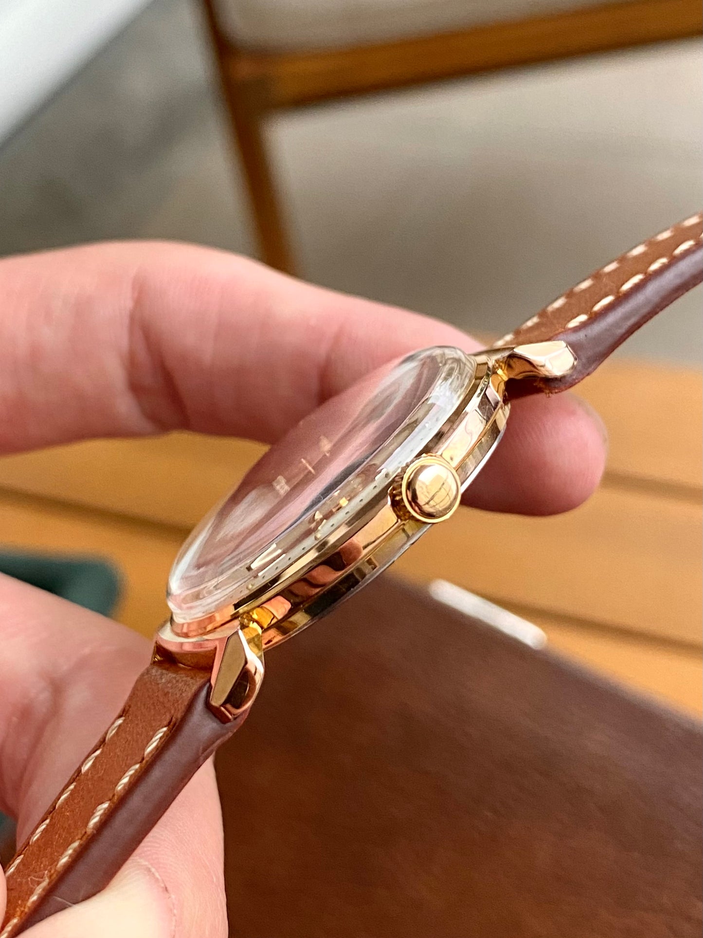 LIP Dato Bull-Horn R23c France - Montre Vintage Mécanique Plaqué Or 1960