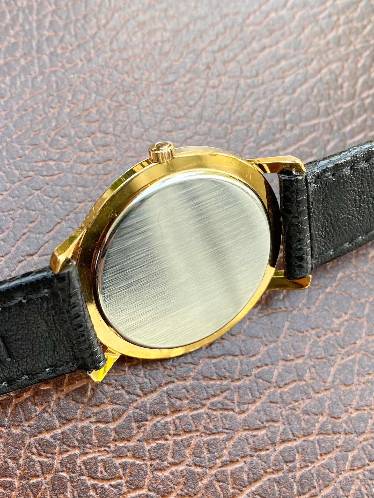 Omega Genève Montre Vintage Mécanique Plaqué Or 111.0106 Cal.625