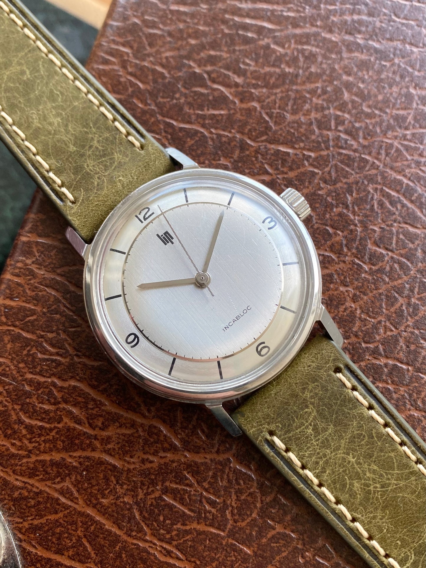 LIP France Montre Vintage Mécanique Acier Calibre R23 1960