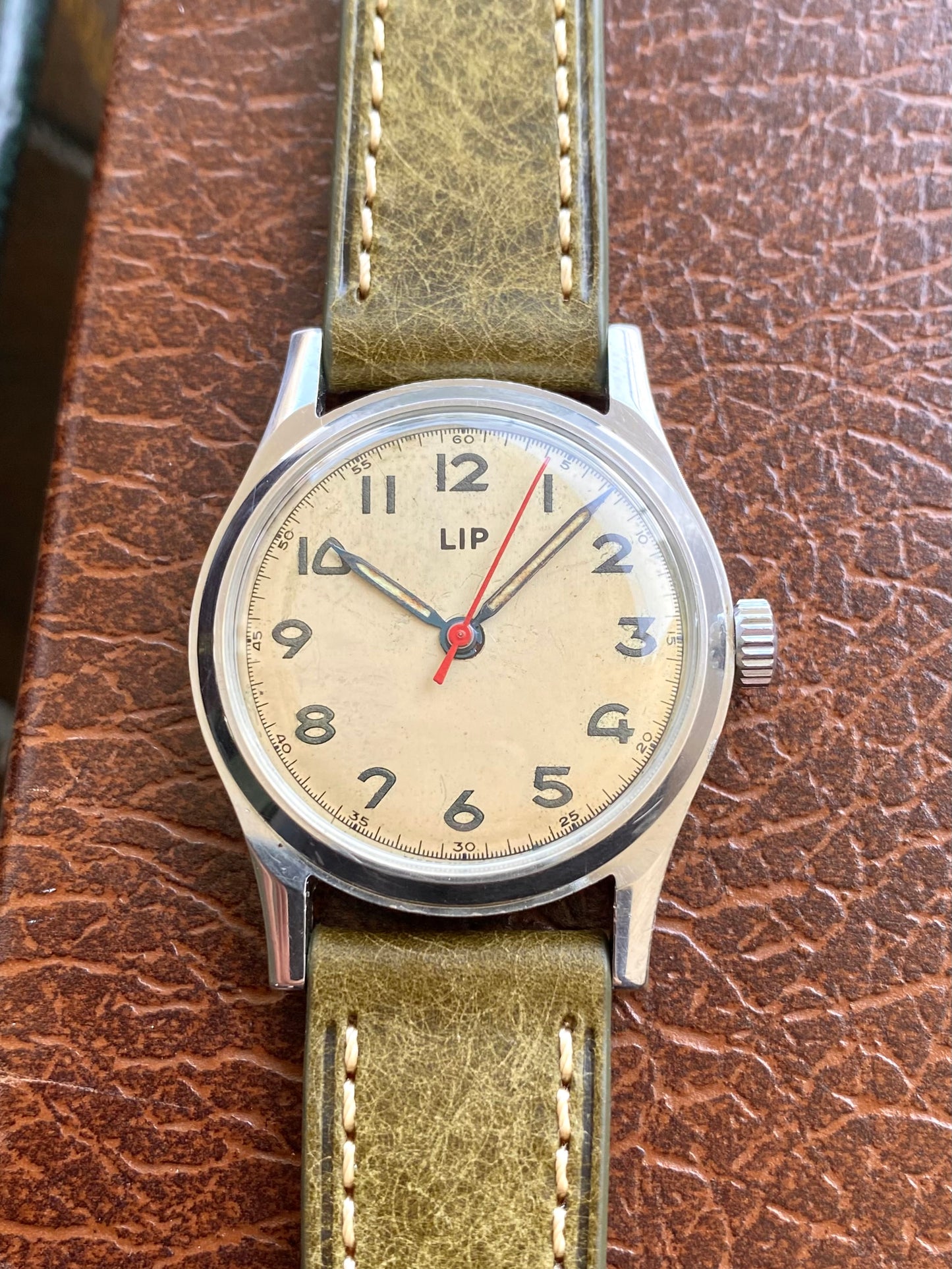 LIP R25 Made In France - Montre Militaire (Civile) Mécanique Vintage - R25 1940
