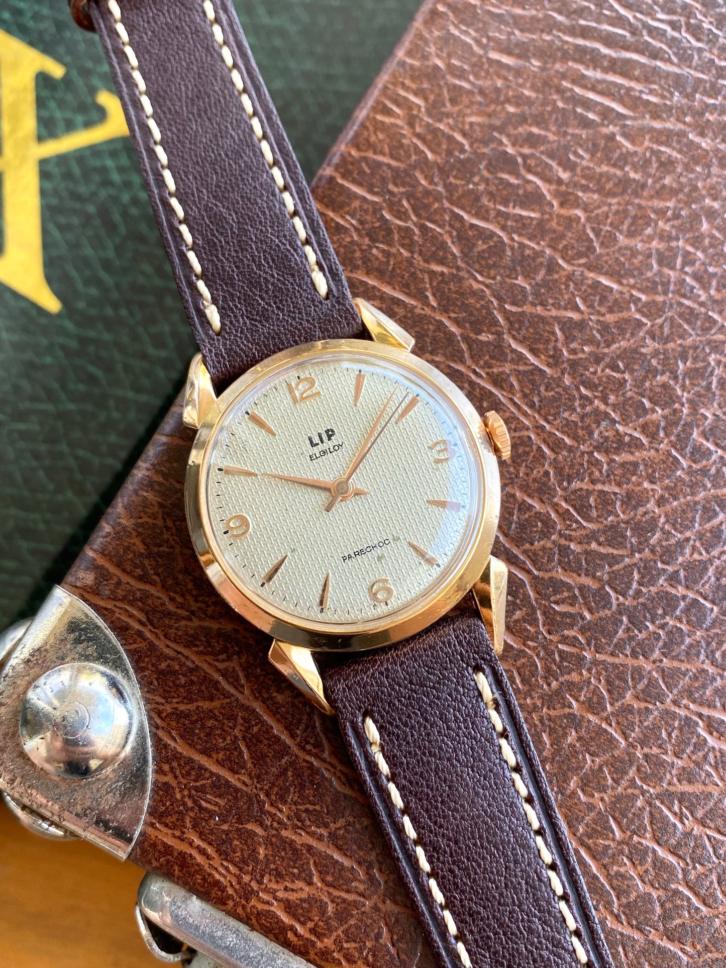 LIP Elgiloy PareChoc France R25 Montre Vintage Mécanique Cadran Guilloché Plaqué Or 1950