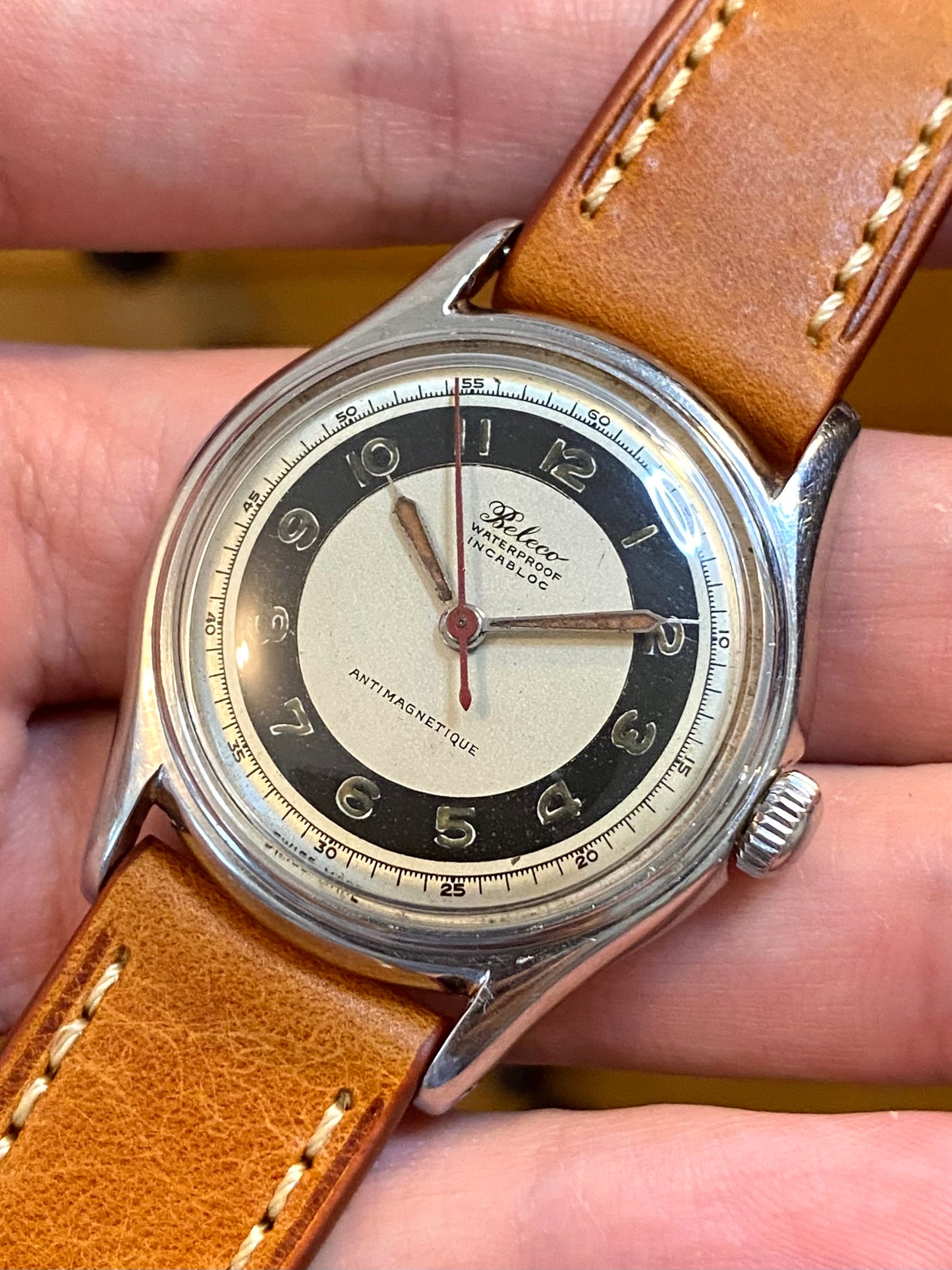 Beleco Montre Vintage Suisse Cadran Tuxedo - Mouvement mécanique 1940