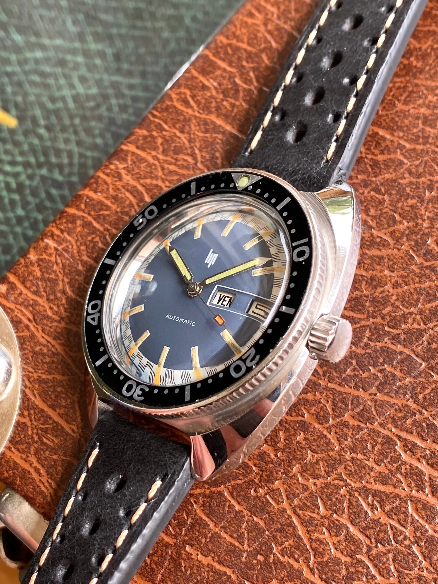 LIP France Automatic Diver Jour-Date - Montre Vintage Mécanique Plongée PUW1463 - 1960