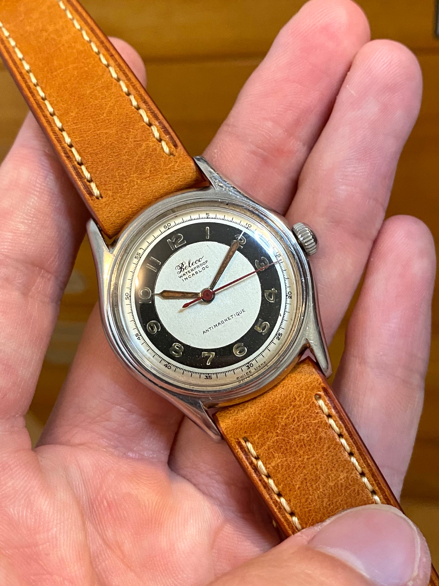 Beleco Montre Vintage Suisse Cadran Tuxedo - Mouvement mécanique 1940