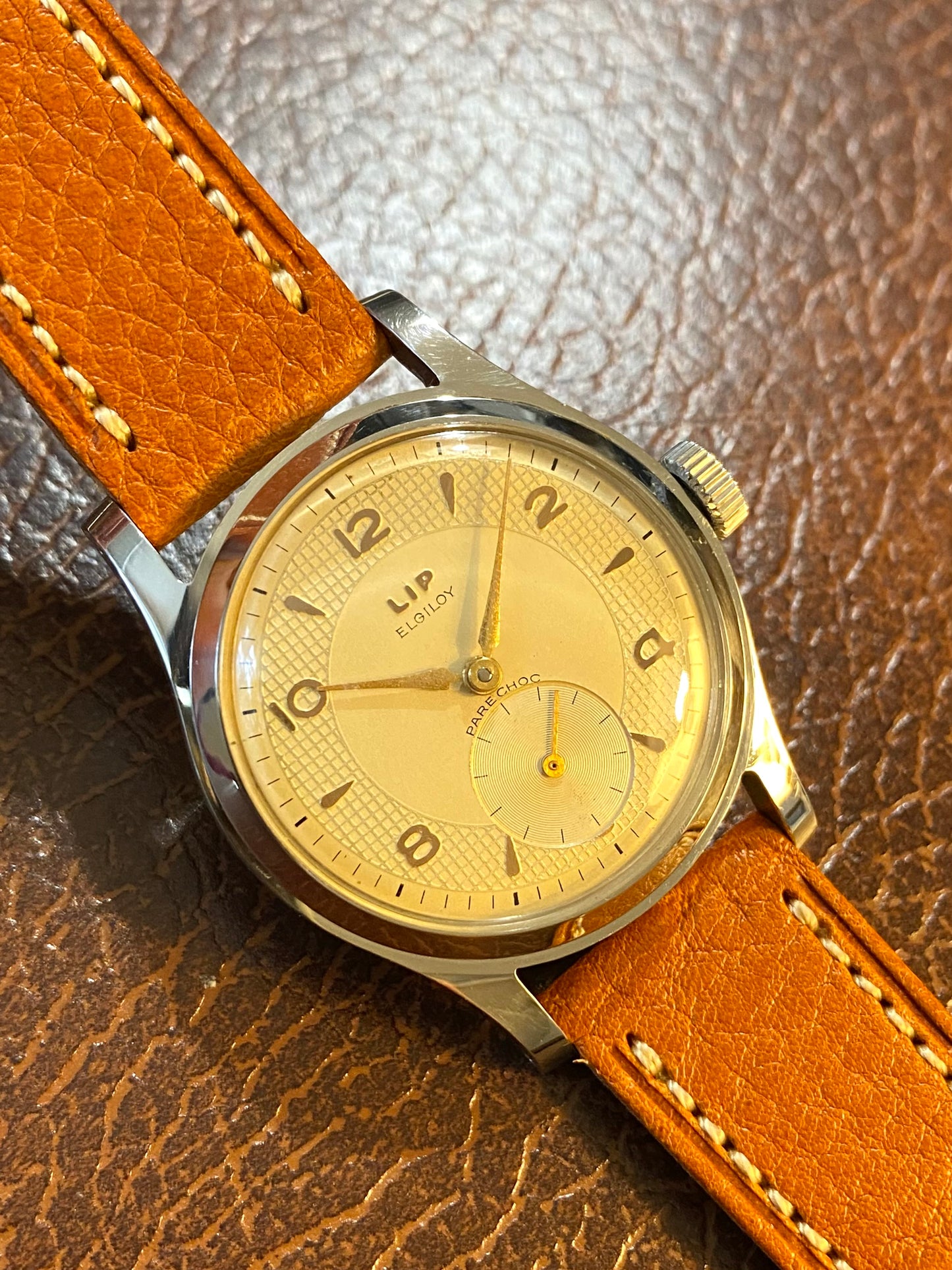 LIP Elgiloy PareChoc R25 Montre Vintage Mécanique France 1960