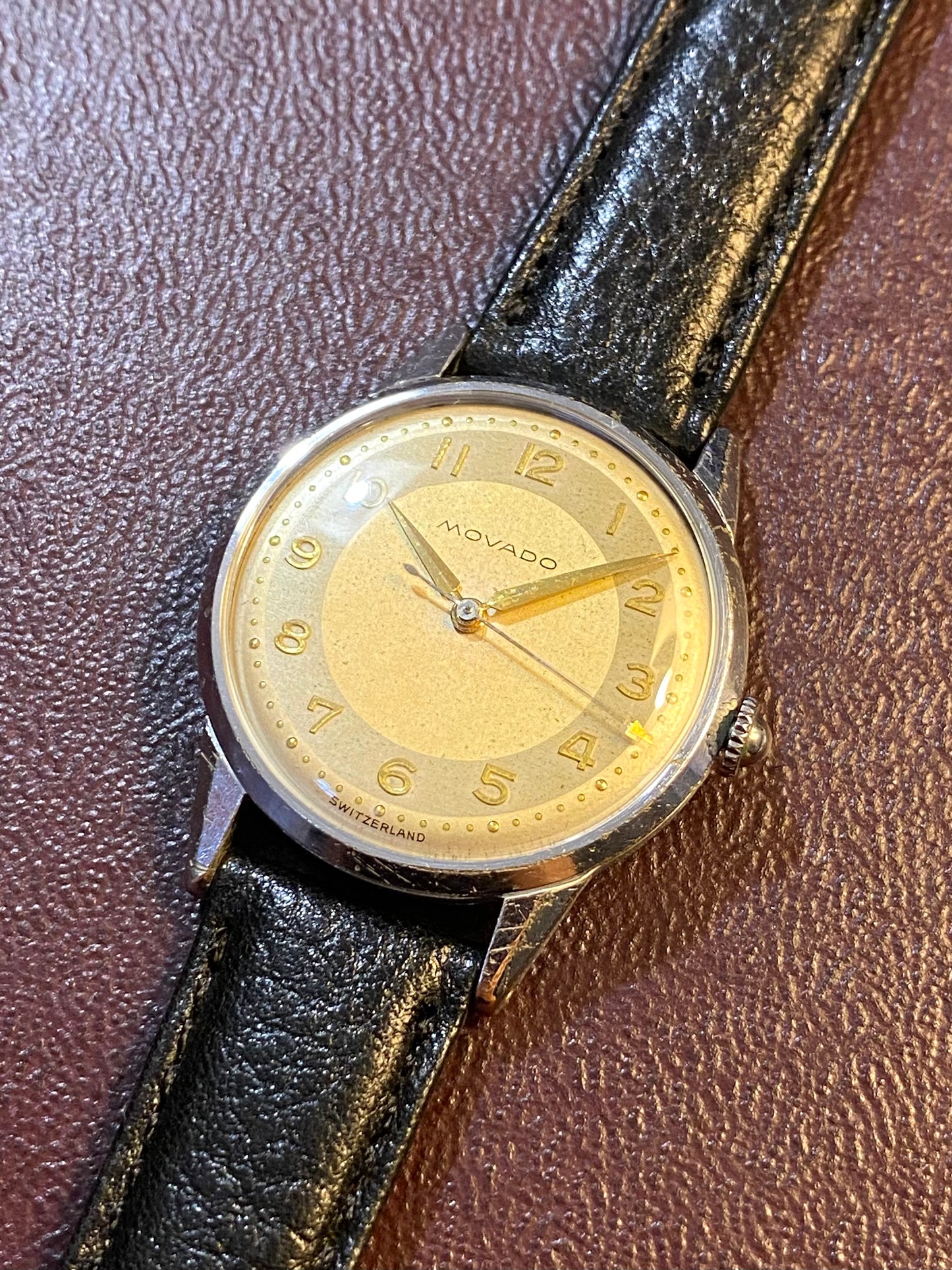 Movado Montre Vintage Mécanique Cadran Bi-Ton 1950