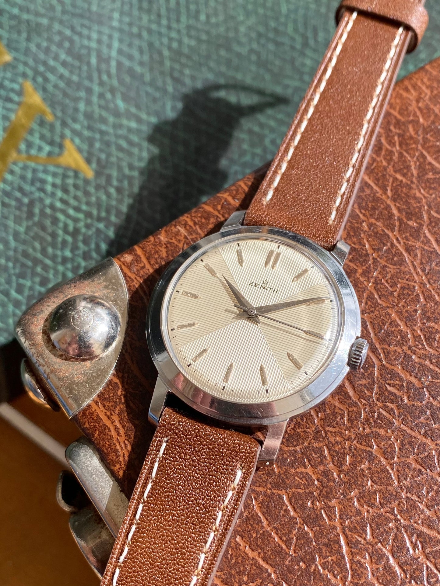 Zenith Sablier - Montre Suisse Vintage Mécanique - Cadran Guilloché - Calibre 106-50-6 - 1960