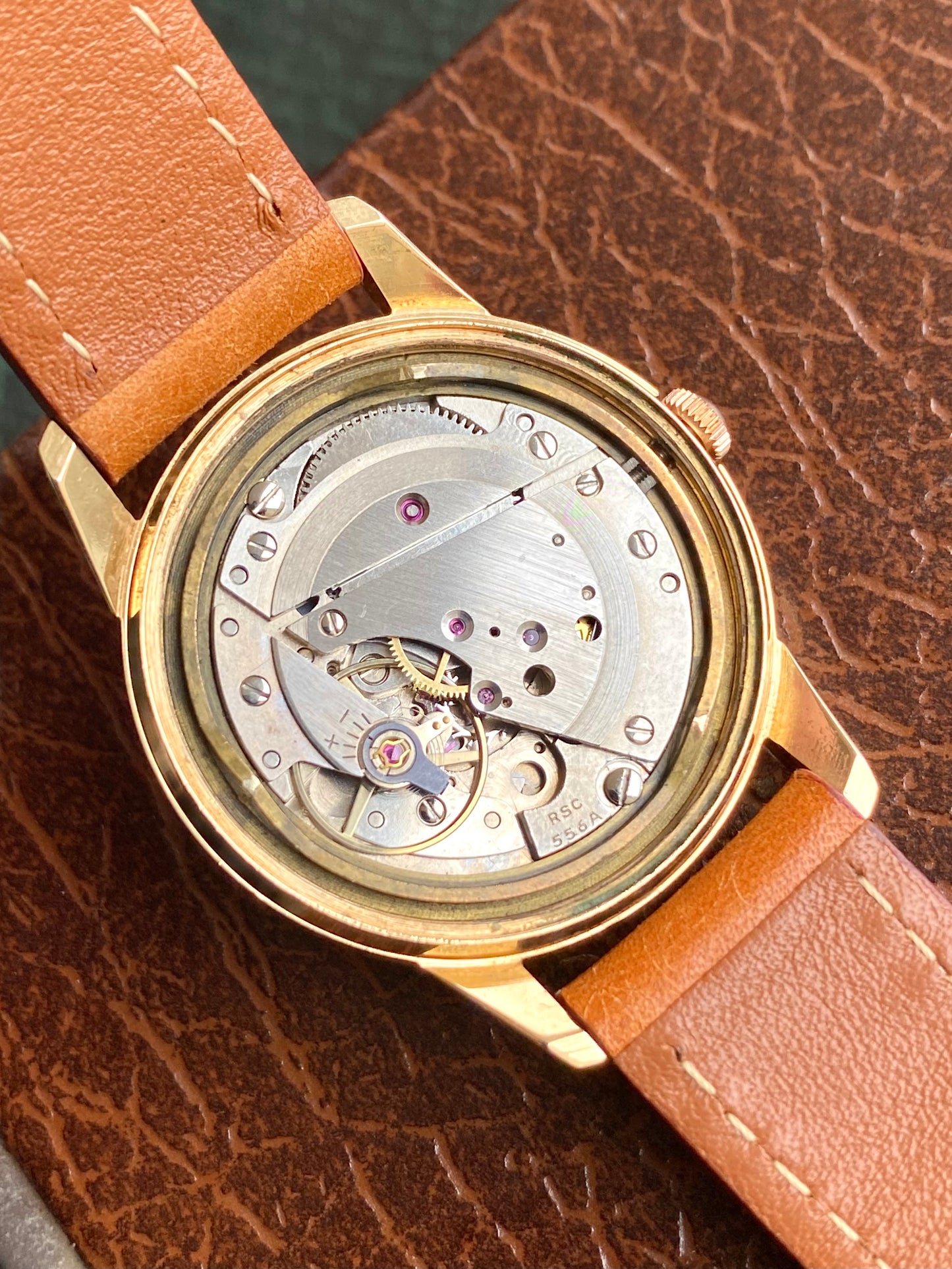 LIP France Jour-Date Plaqué Or R556 - Montre Vintage Mécanique 1960