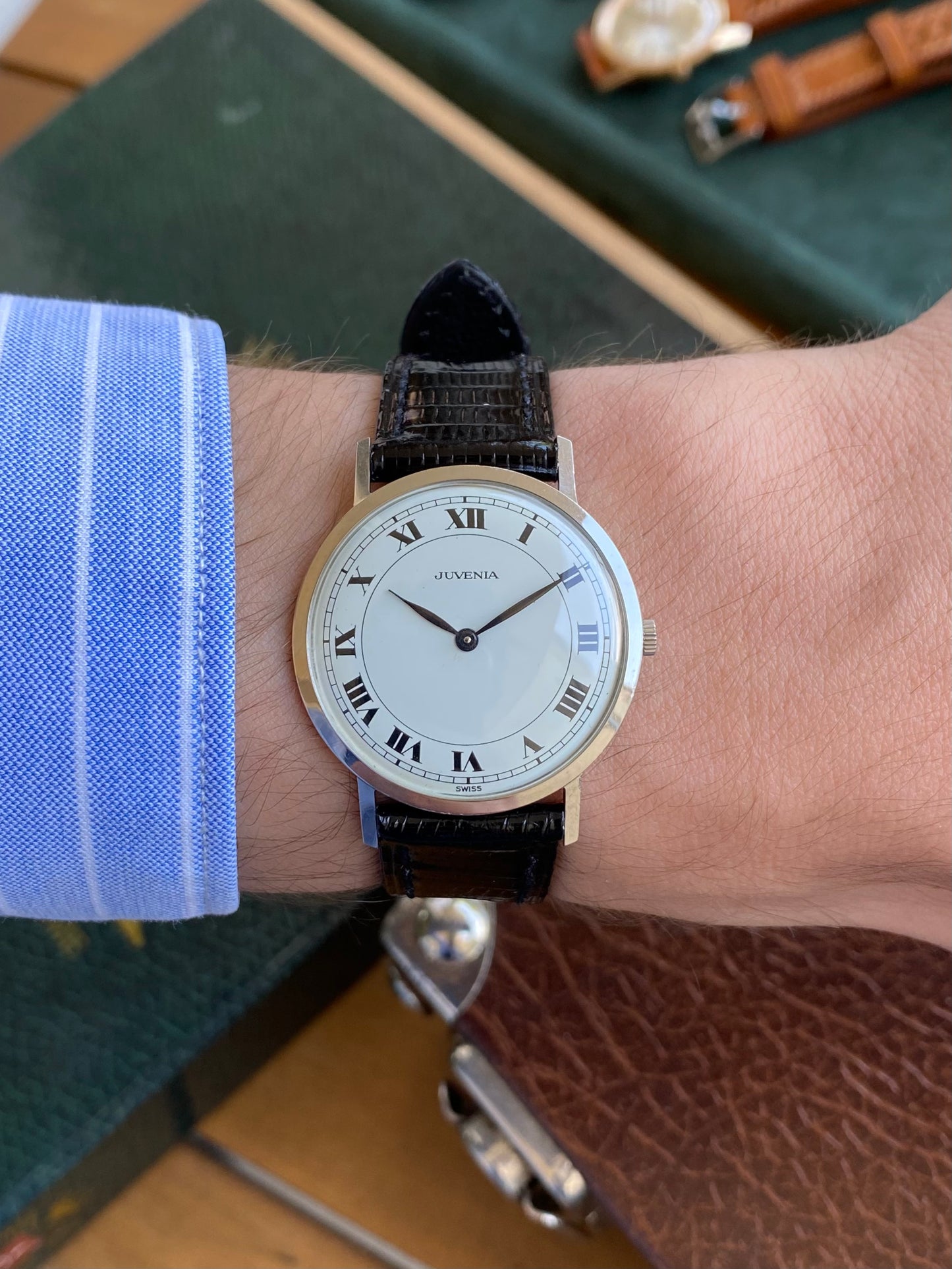 Juvenia Swiss Extra Plate DressWatch - Montre Vintage Mécanique Cal.602 - 1960