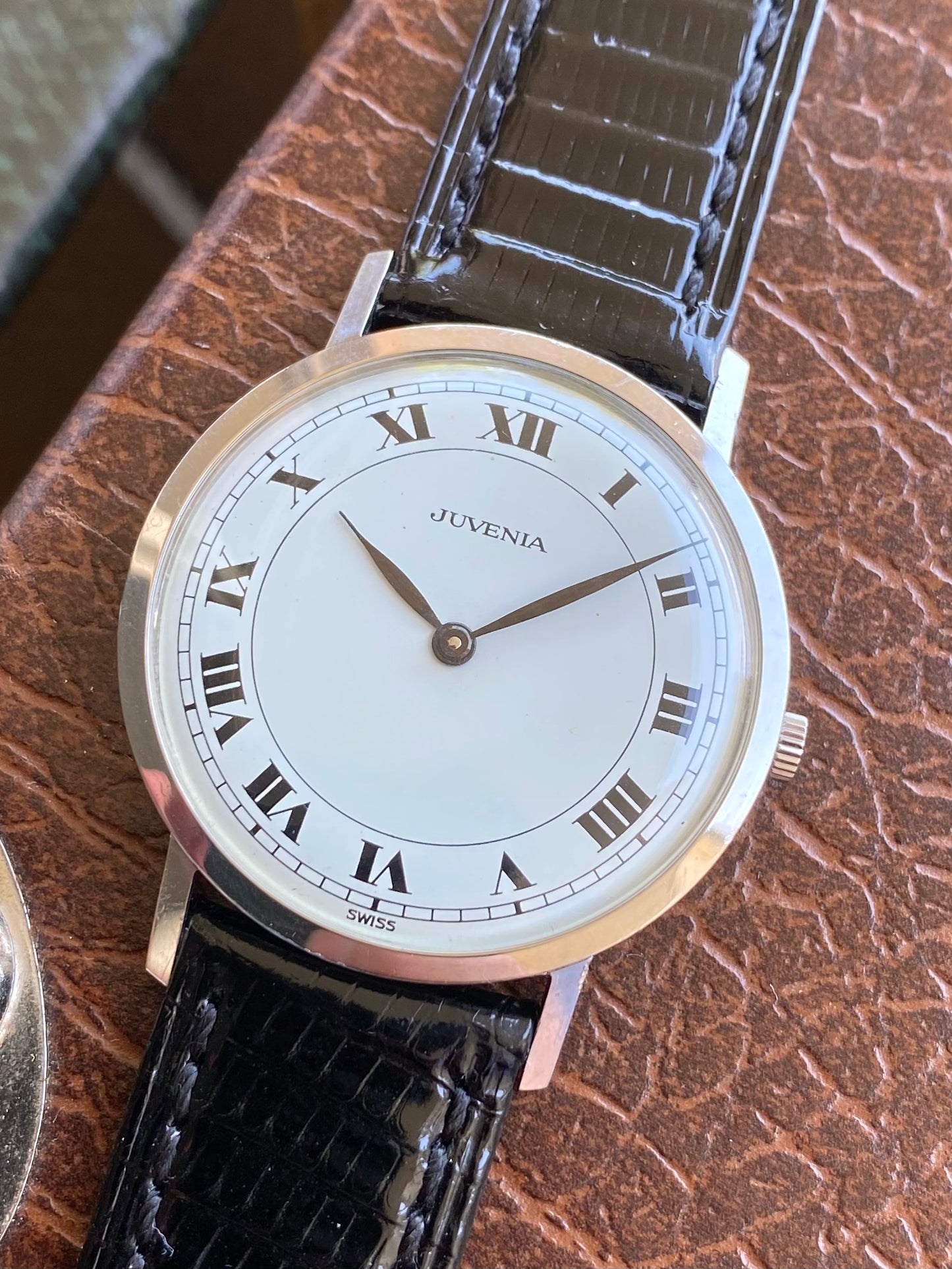 Juvenia Swiss Extra Plate DressWatch - Montre Vintage Mécanique Cal.602 - 1960