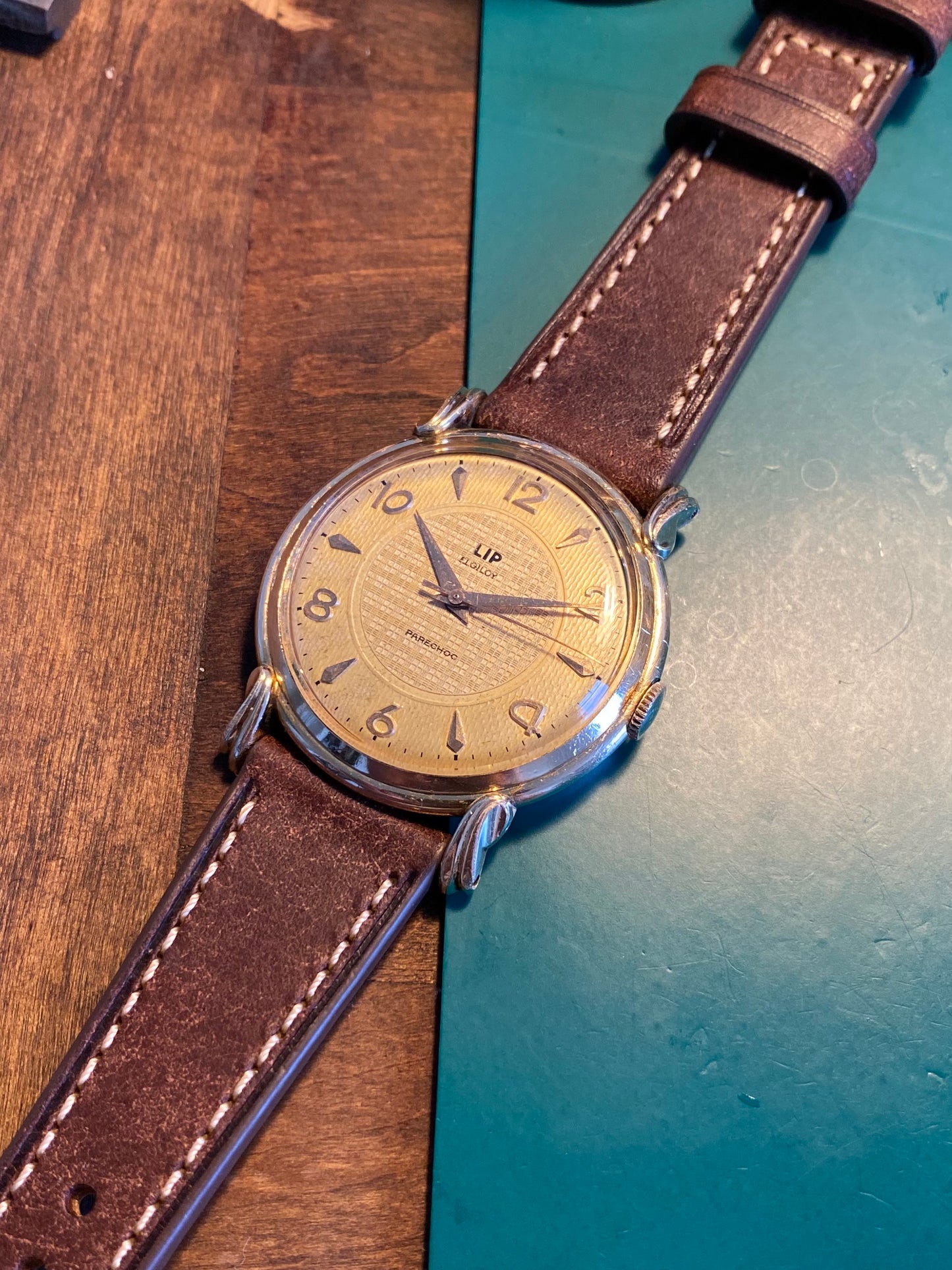 LIP Oversize "Jumbo" 37,7mm Elgiloy PareChoc R25 Montre Vintage Mécanique 1950