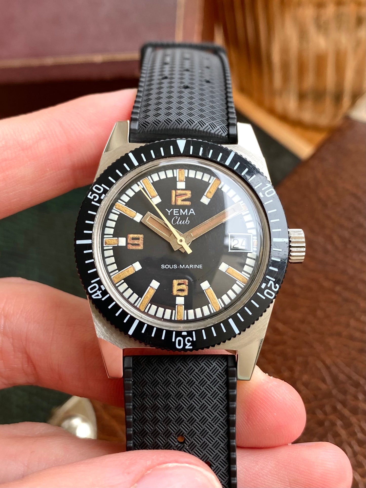 Yema Club Diver Sous-Marine Montre Vintage Mécanique Acier Cal. FE141-2 Plongée 1970