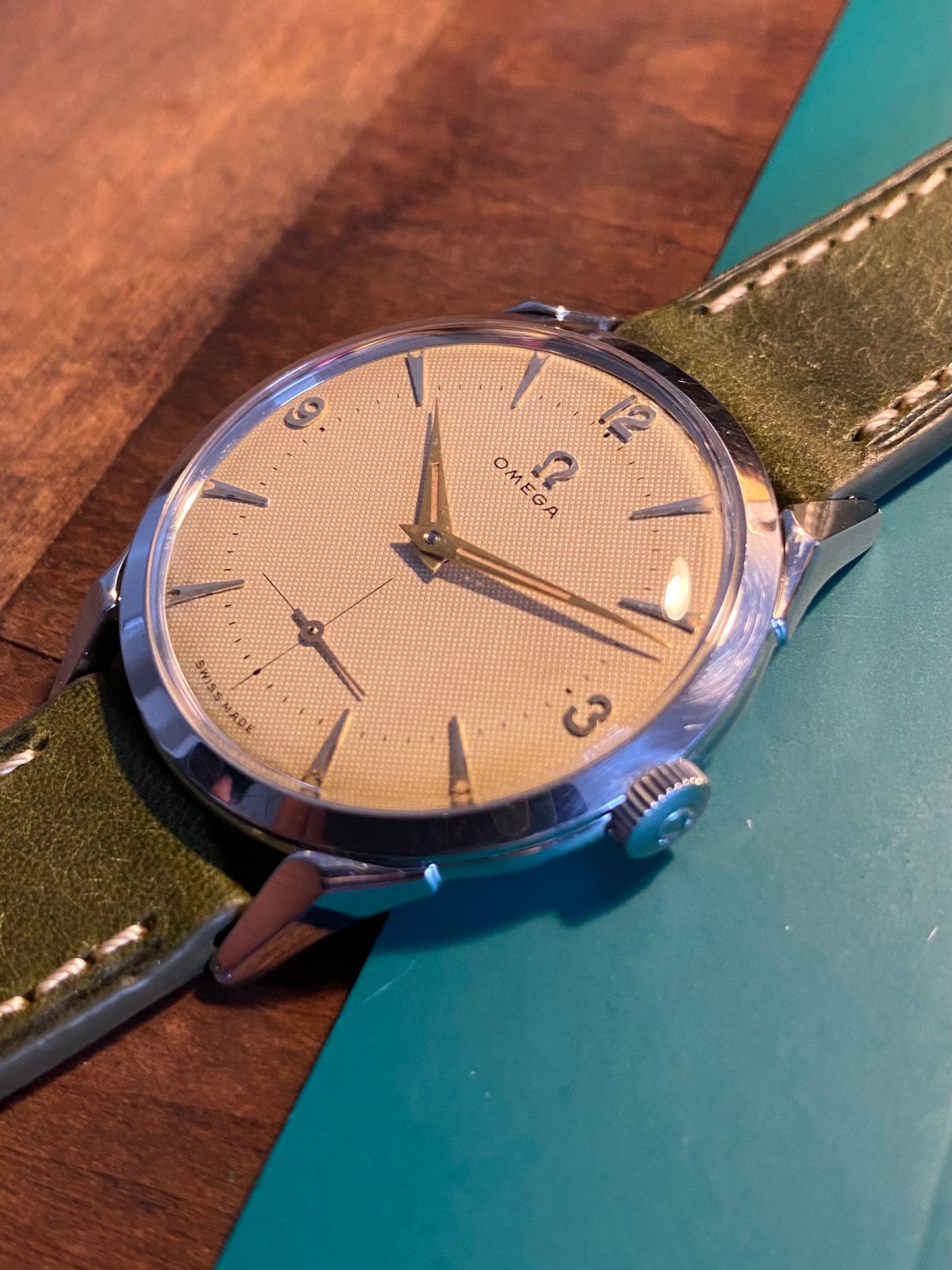 Omega 2605-16 Cadran Nid D’abeille "Honey Comb" Cal.266 Montre Vintage Mécanique 1954