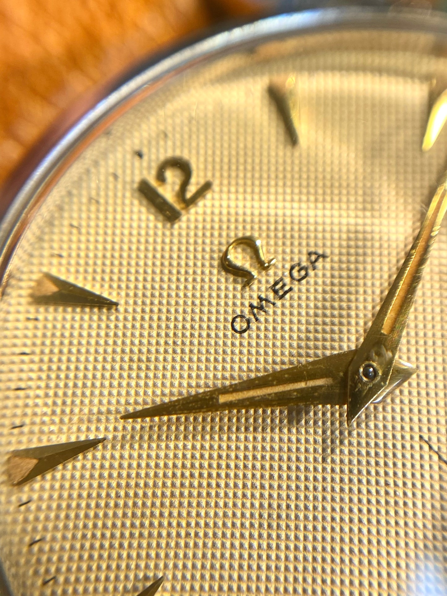 Omega Ref. 2639-13 Cal.266 Montre Vintage Mécanique Cadran HoneyComb - 1953