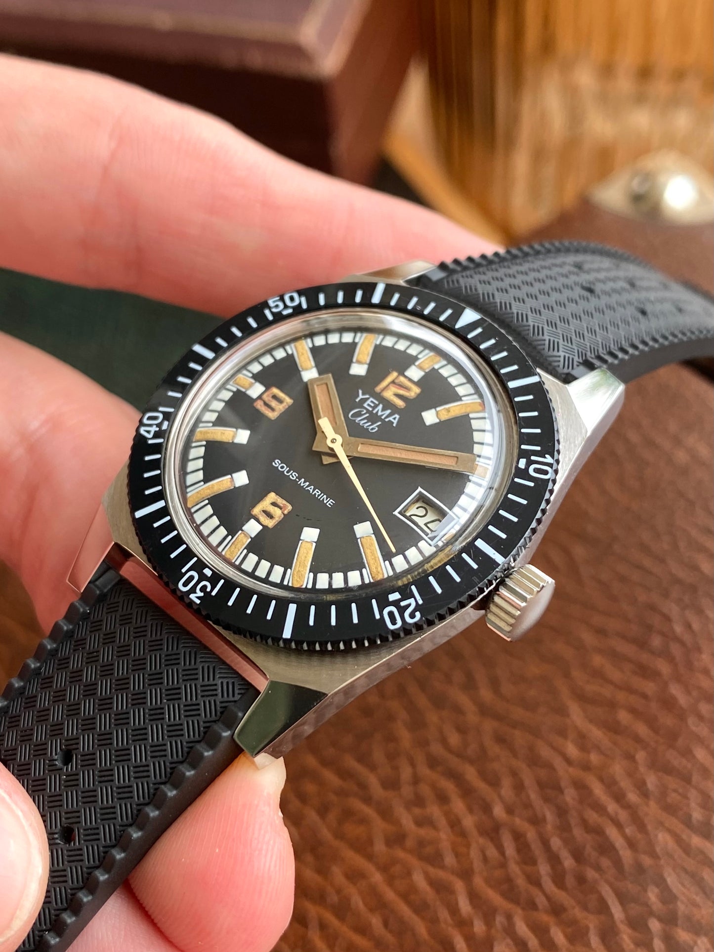 Yema Club Diver Sous-Marine Montre Vintage Mécanique Acier Cal. FE141-2 Plongée 1970