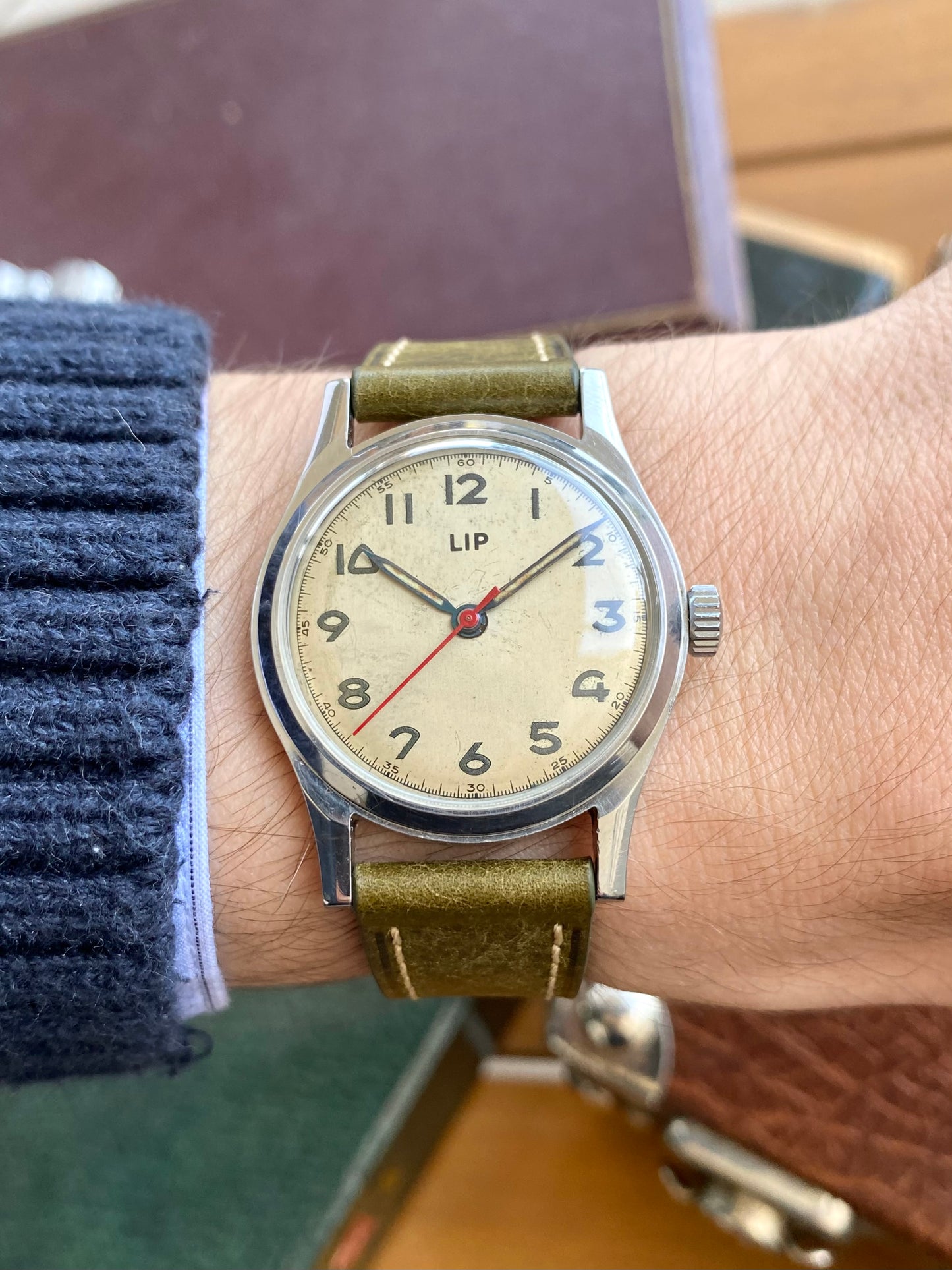 LIP R25 Made In France - Montre Militaire (Civile) Mécanique Vintage - R25 1940