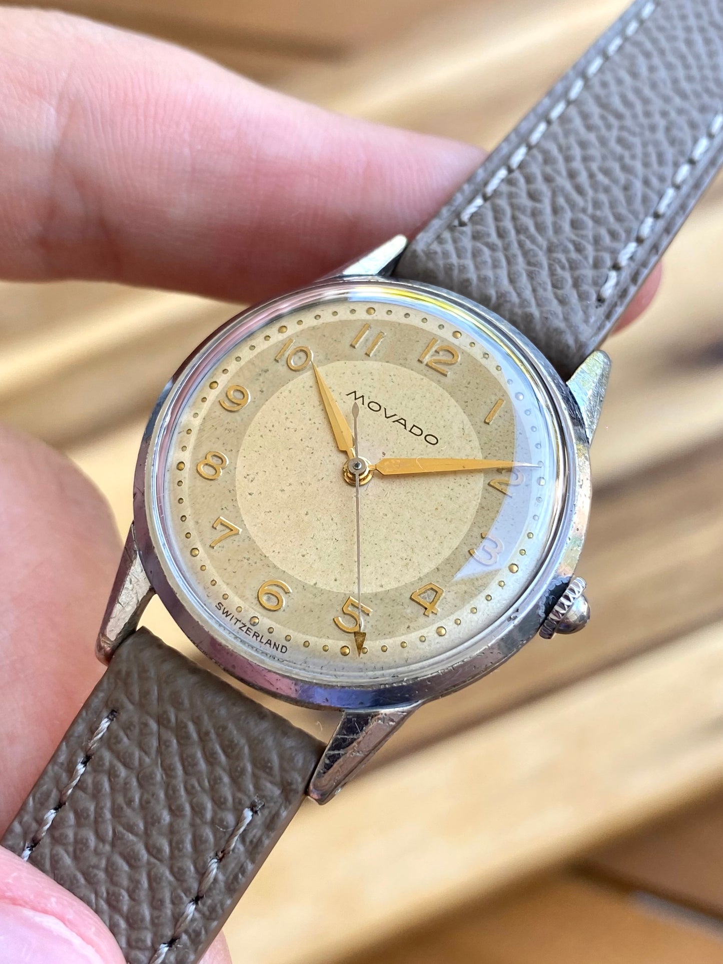 Movado Montre Vintage Mécanique Cadran Bi-Ton 1950
