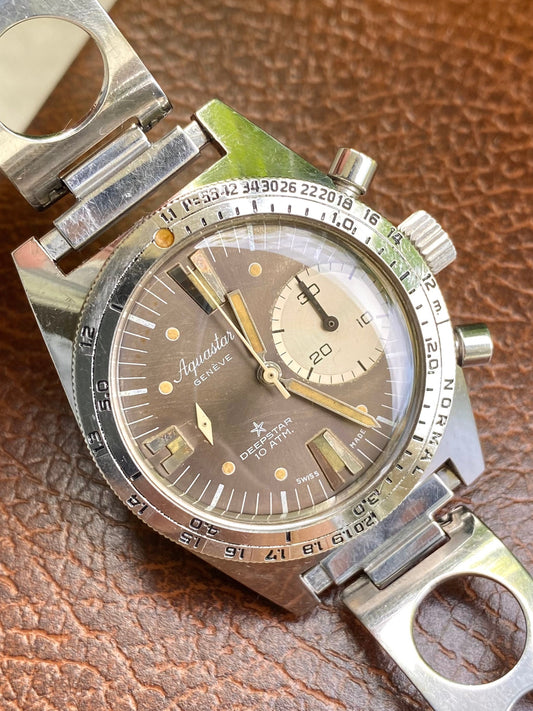 Aquastar Deepstar 10ATM Genève - Montre Vintage Chronographe Valjoux 23 Diver Big Eye - 1960