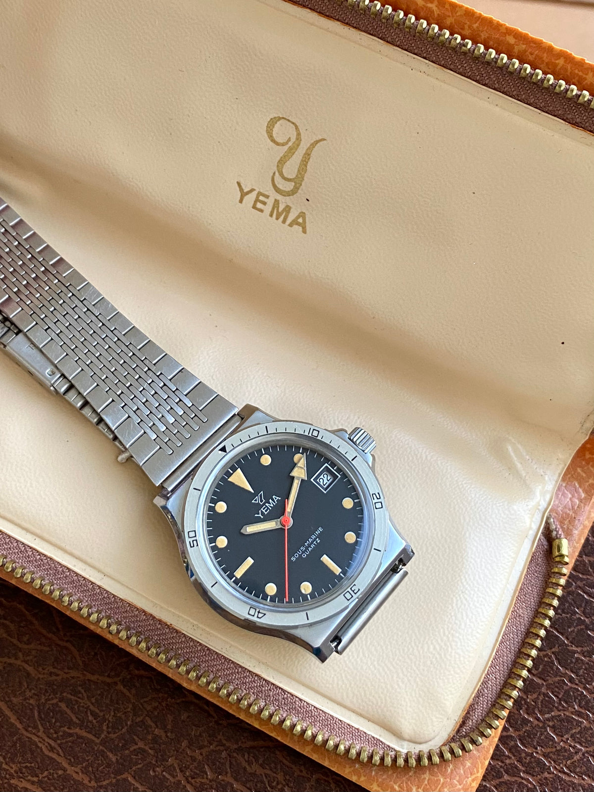 Yema France Sous-Marine - FE6121 Montre Vintage Quartz 1980