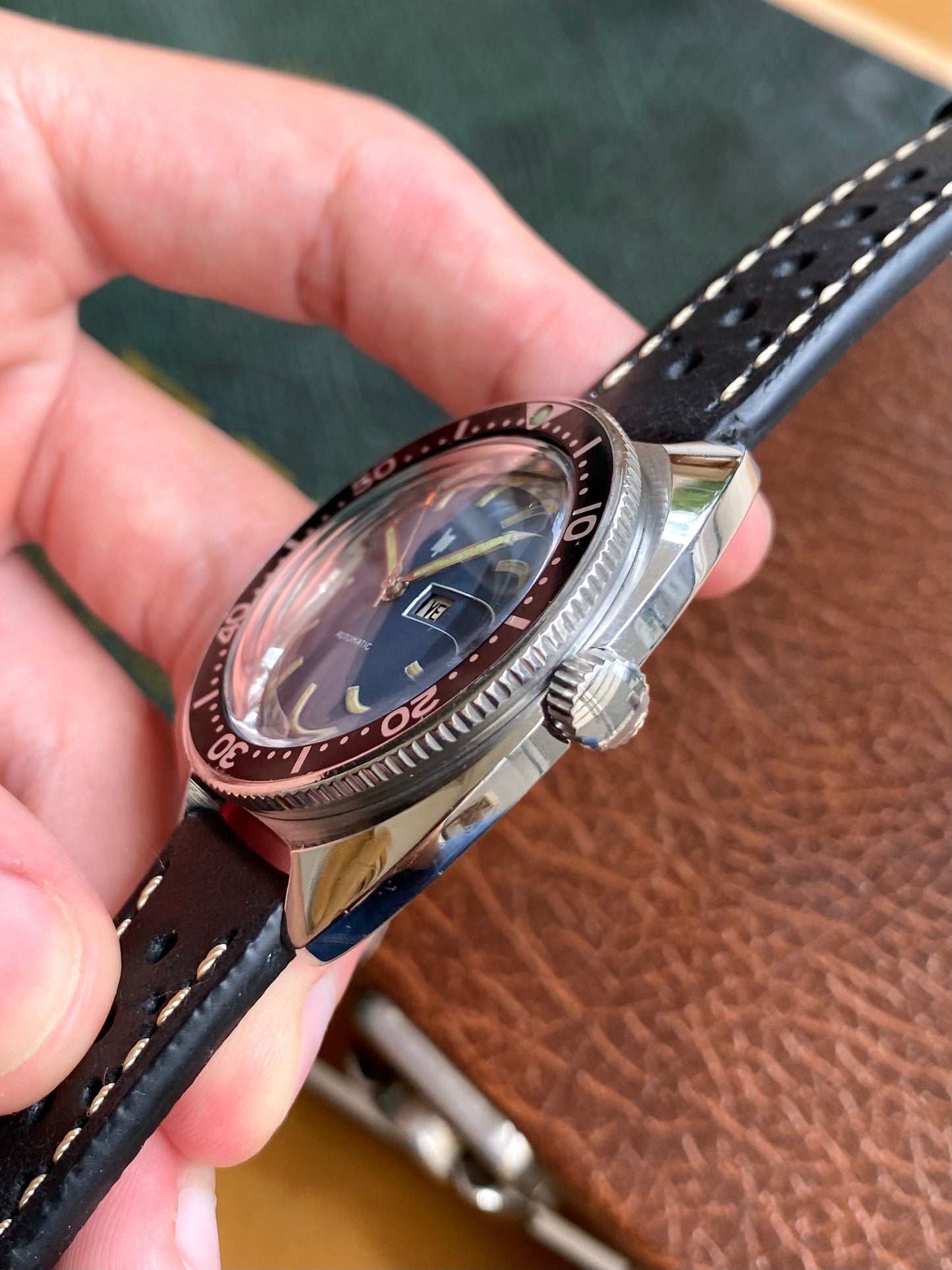LIP France Automatic Diver Jour-Date - Montre Vintage Mécanique Plongée PUW1463 - 1960