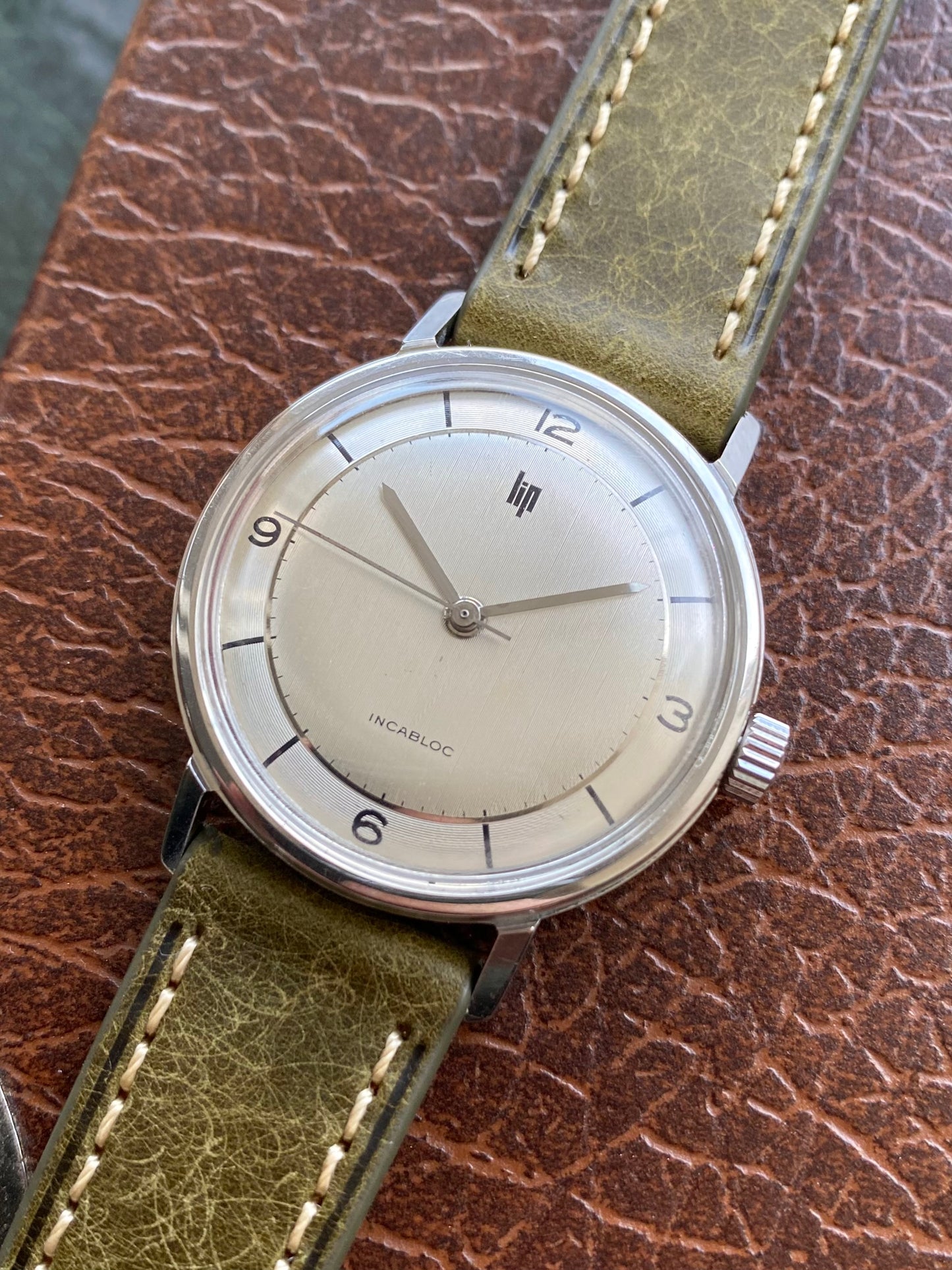 LIP France Montre Vintage Mécanique Acier Calibre R23 1960