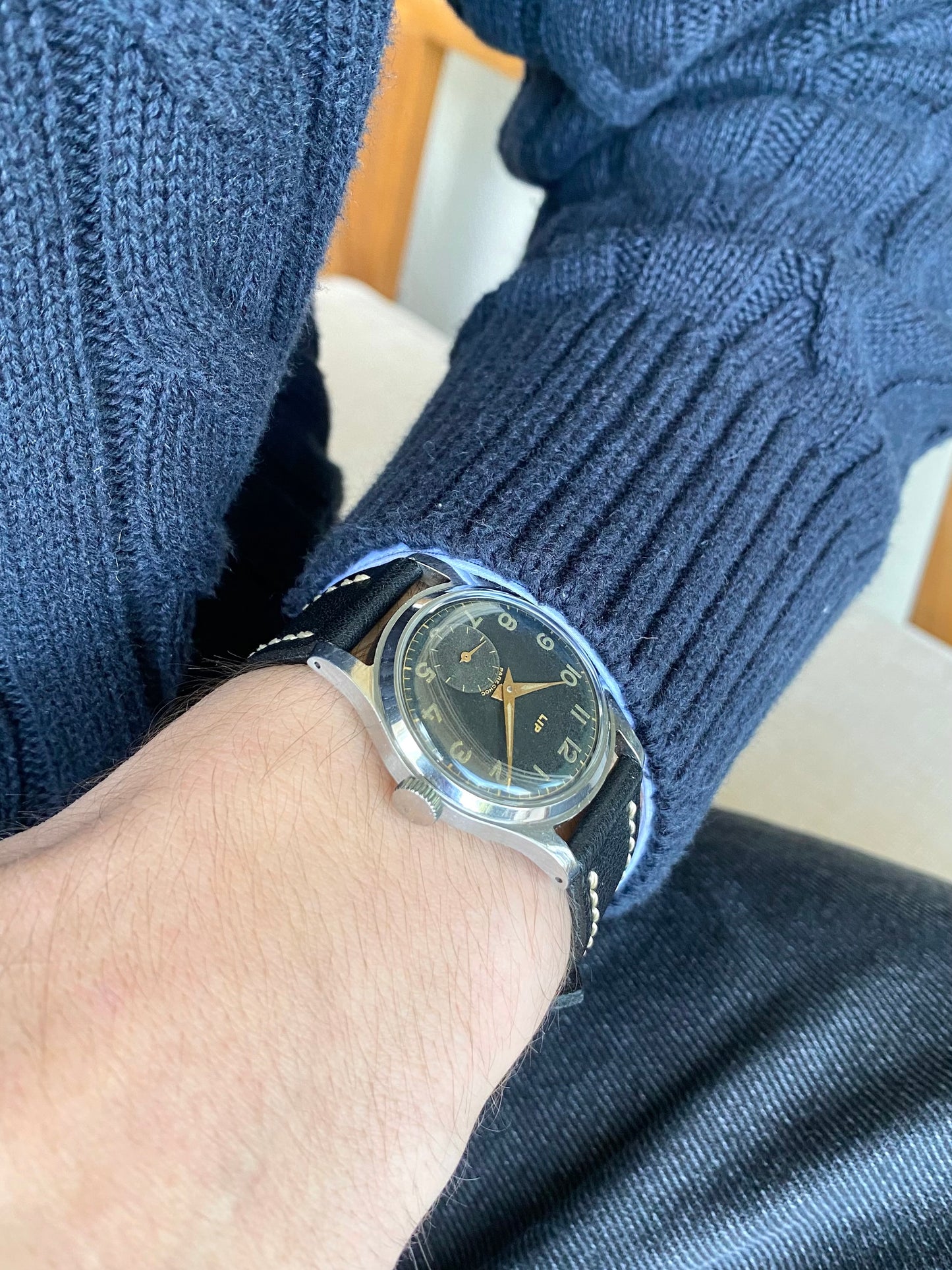 LIP R25 France - Cadran Noir - Montre Vintage Mécanique Militaire en Acier - 1940