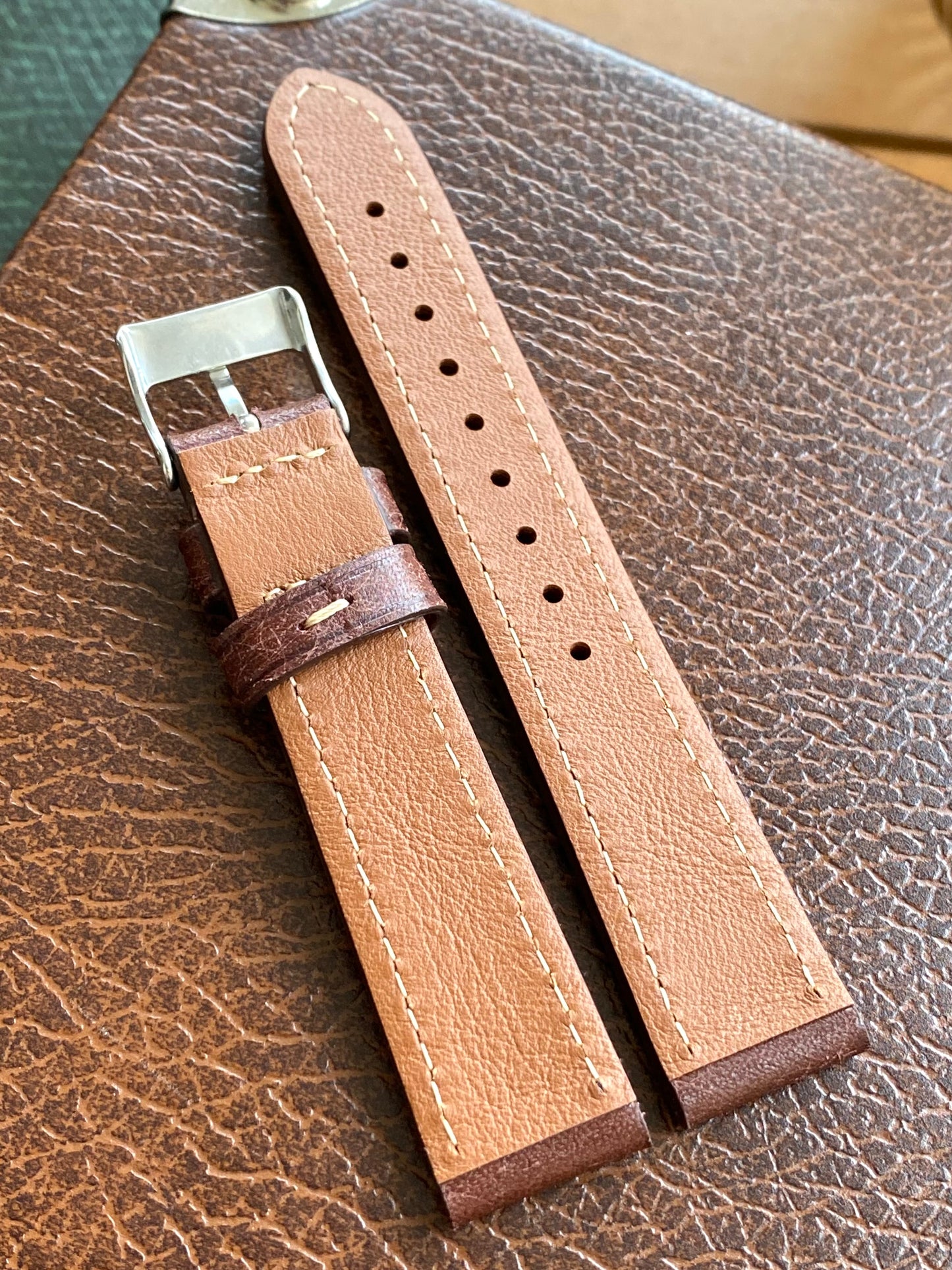 Bracelet de Montre Vintage - BORDEAUX 18mm - Cuir Véritable de Haute Qualité