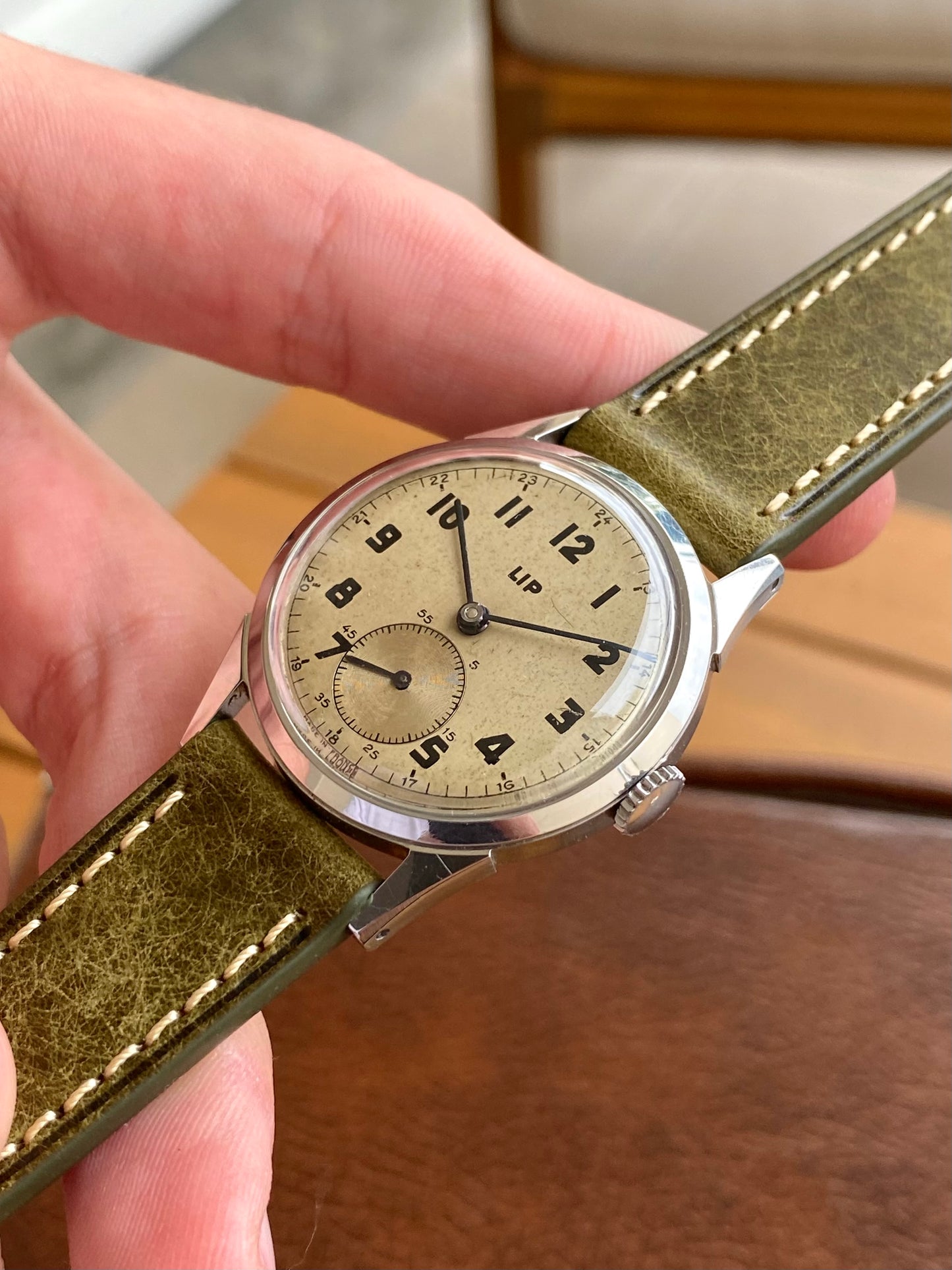 LIP "Made In France" R25 en Acier - Montre Vintage Mécanique Militaire 1940