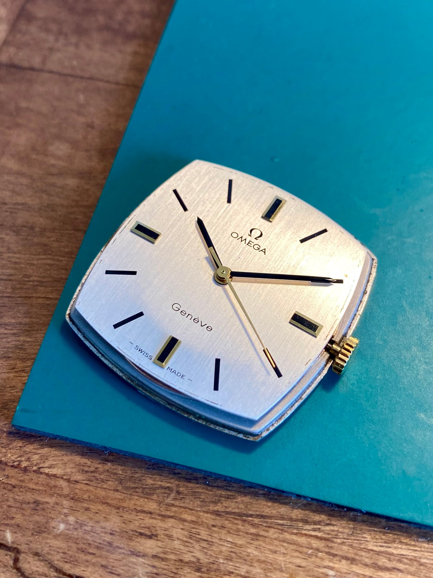 Omega Genève Carré Cal.601 Montre Vintage Mécanique Plaqué Or 1969