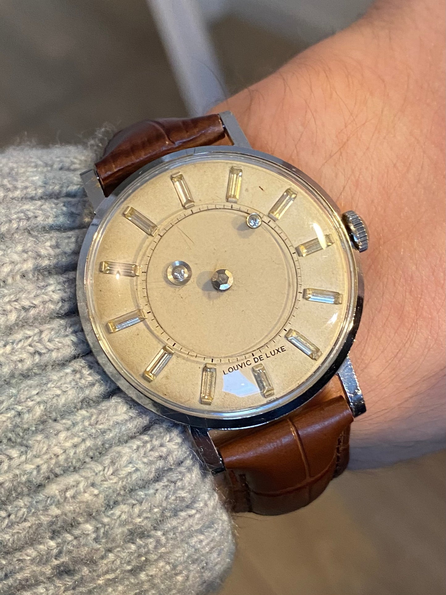 Louvic De Luxe "Mystery Dial" Montre Vintage Mécanique 1960