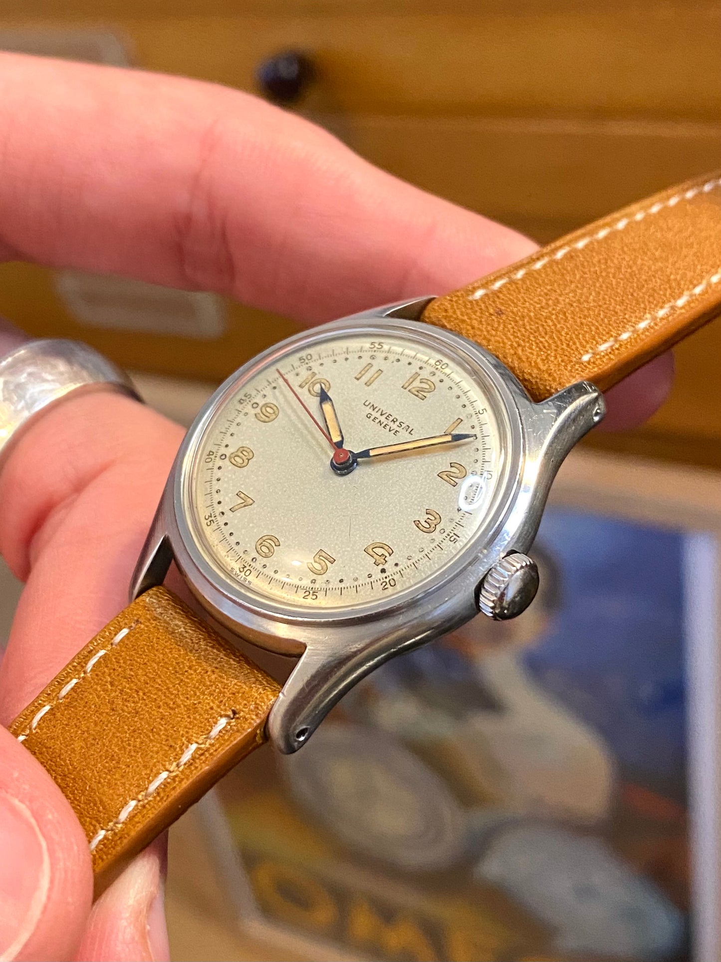 Universal Genève Military Watch - Ref.20724 Cal.263 Enversteel Montre Vintage Mécanique 1945