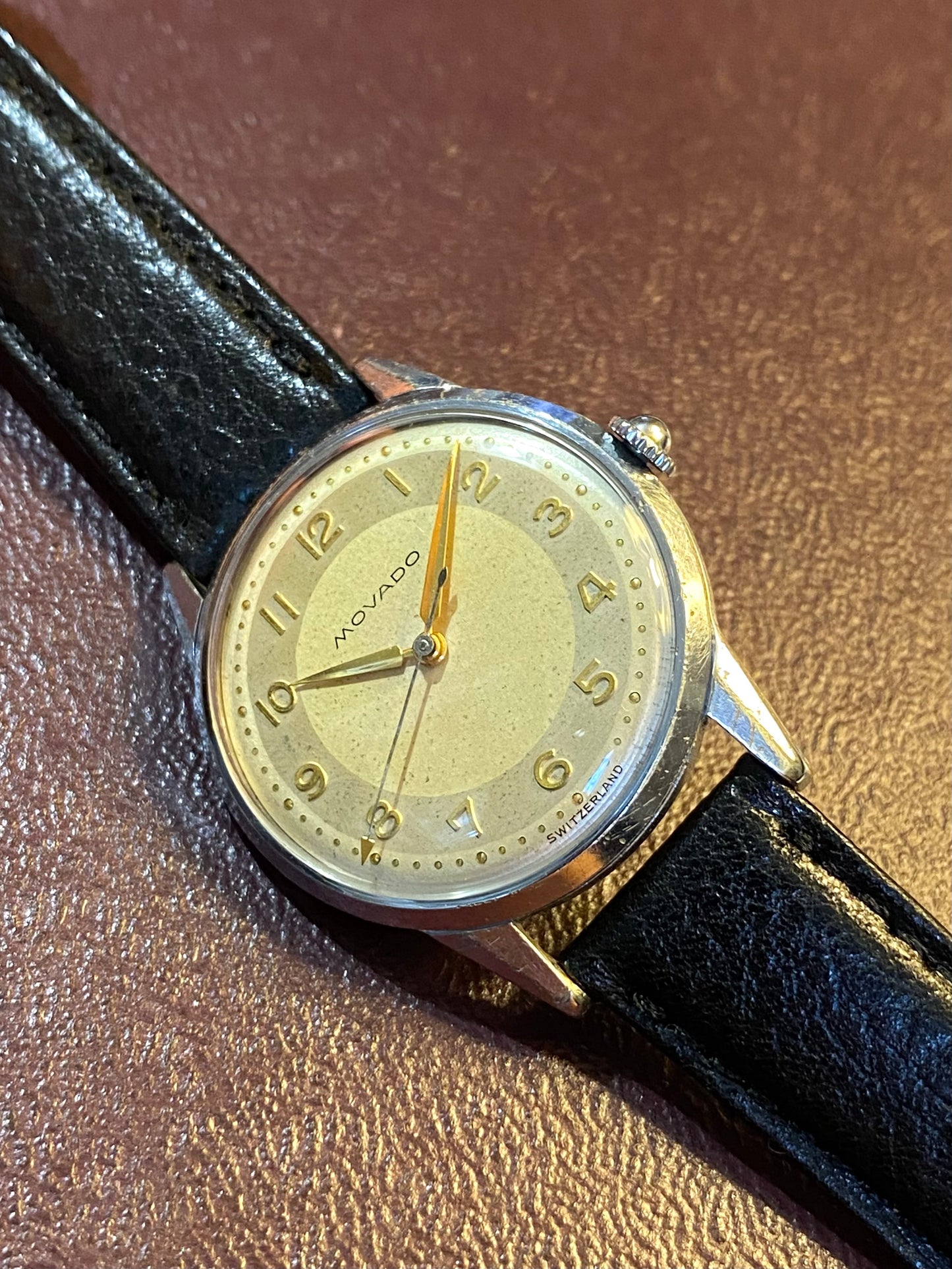 Movado Montre Vintage Mécanique Cadran Bi-Ton 1950