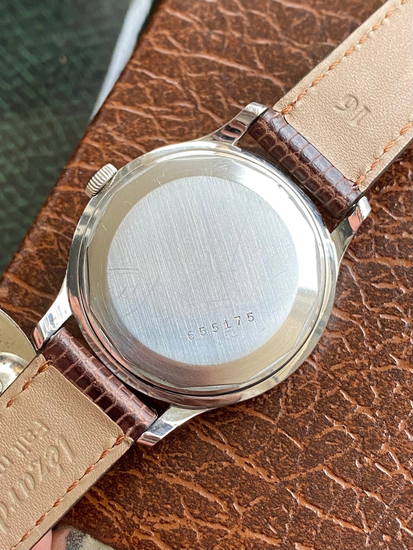 Jaeger-LeCoultre Bumper Automatic Cal. 812 Montre Vintage Mécanique Suisse