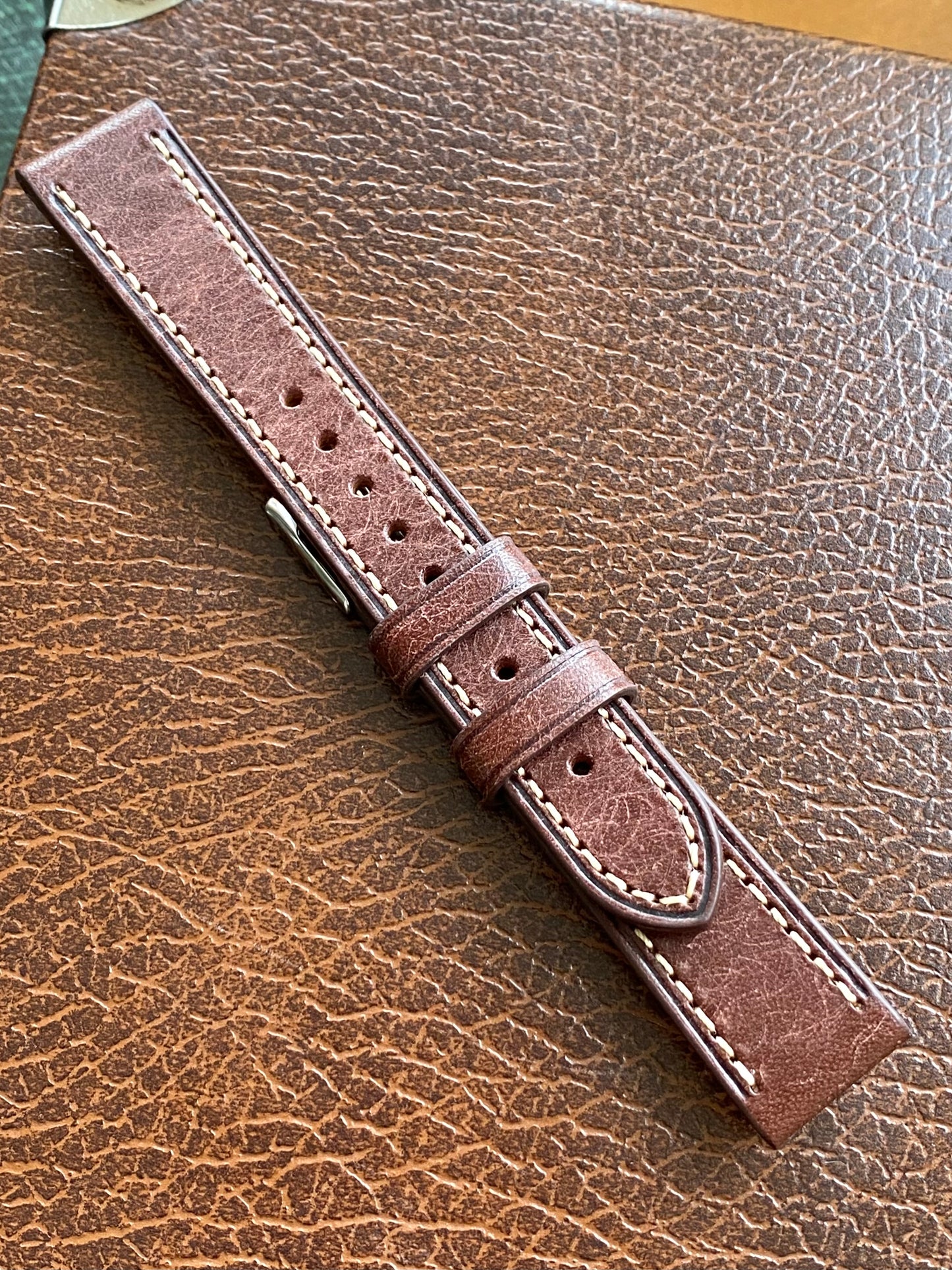 Bracelet de Montre Vintage - BORDEAUX 18mm - Cuir Véritable de Haute Qualité