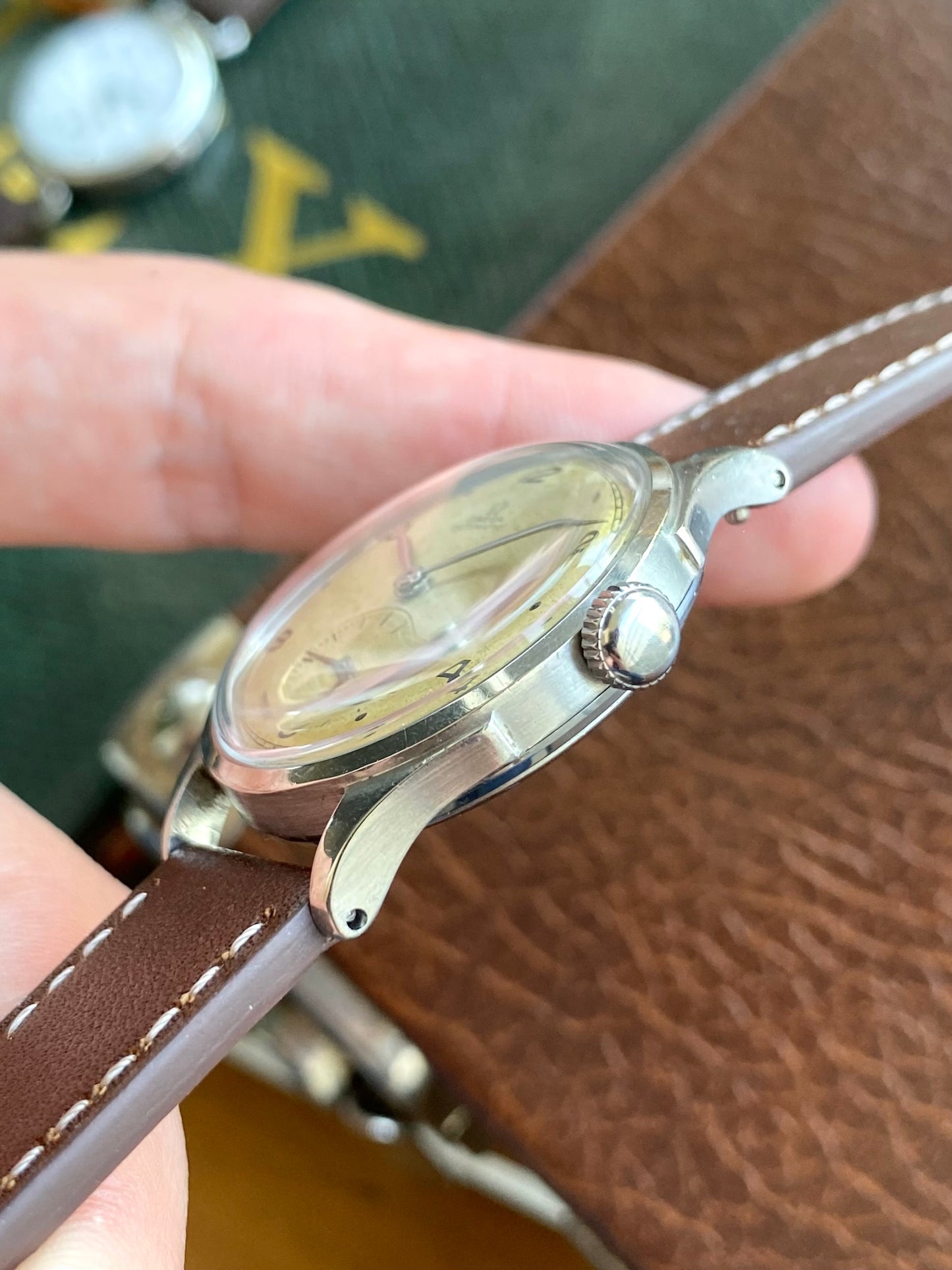 Omega Bumper Automatic Ref. 2375 Montre Vintage Mécanique Patinée 28.10RA - 1945