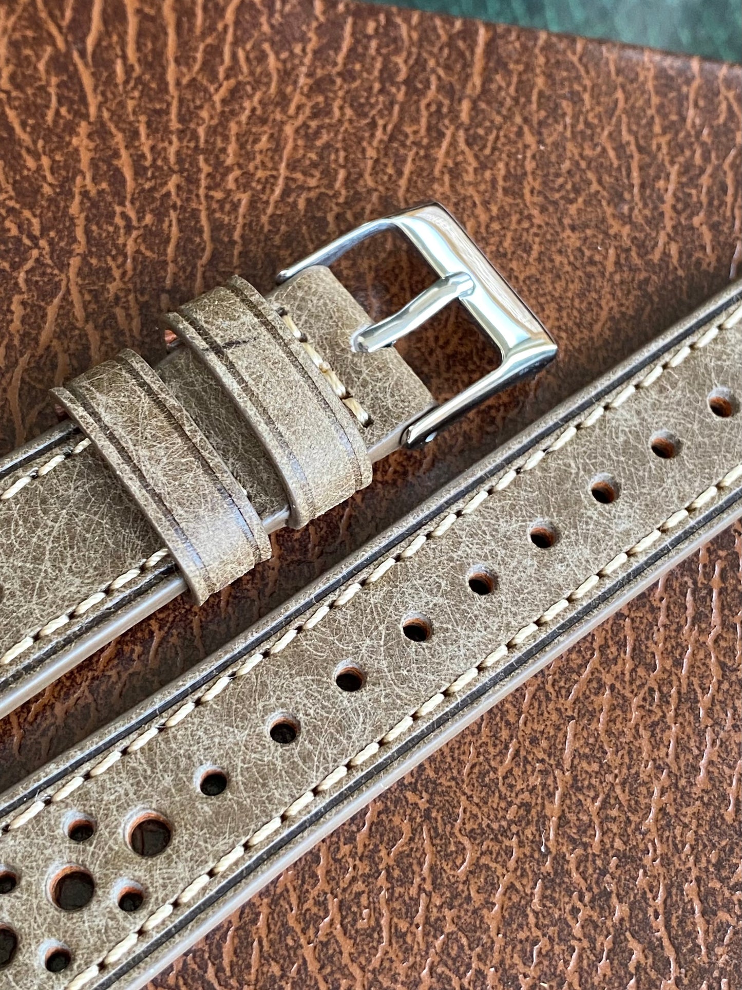 Bracelet de Montre Vintage - GRIS Rallye Sport 18mm - Cuir Véritable Ajouré