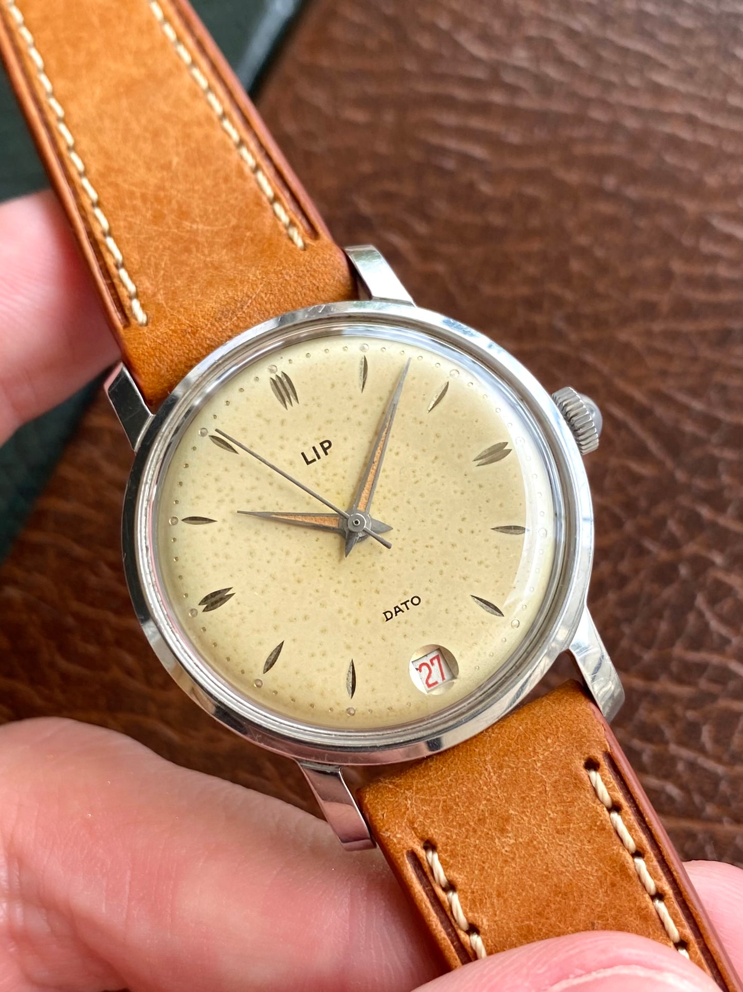 LIP Dato R23 - Montre Vintage France - Mécanique Acier Patinée 1960