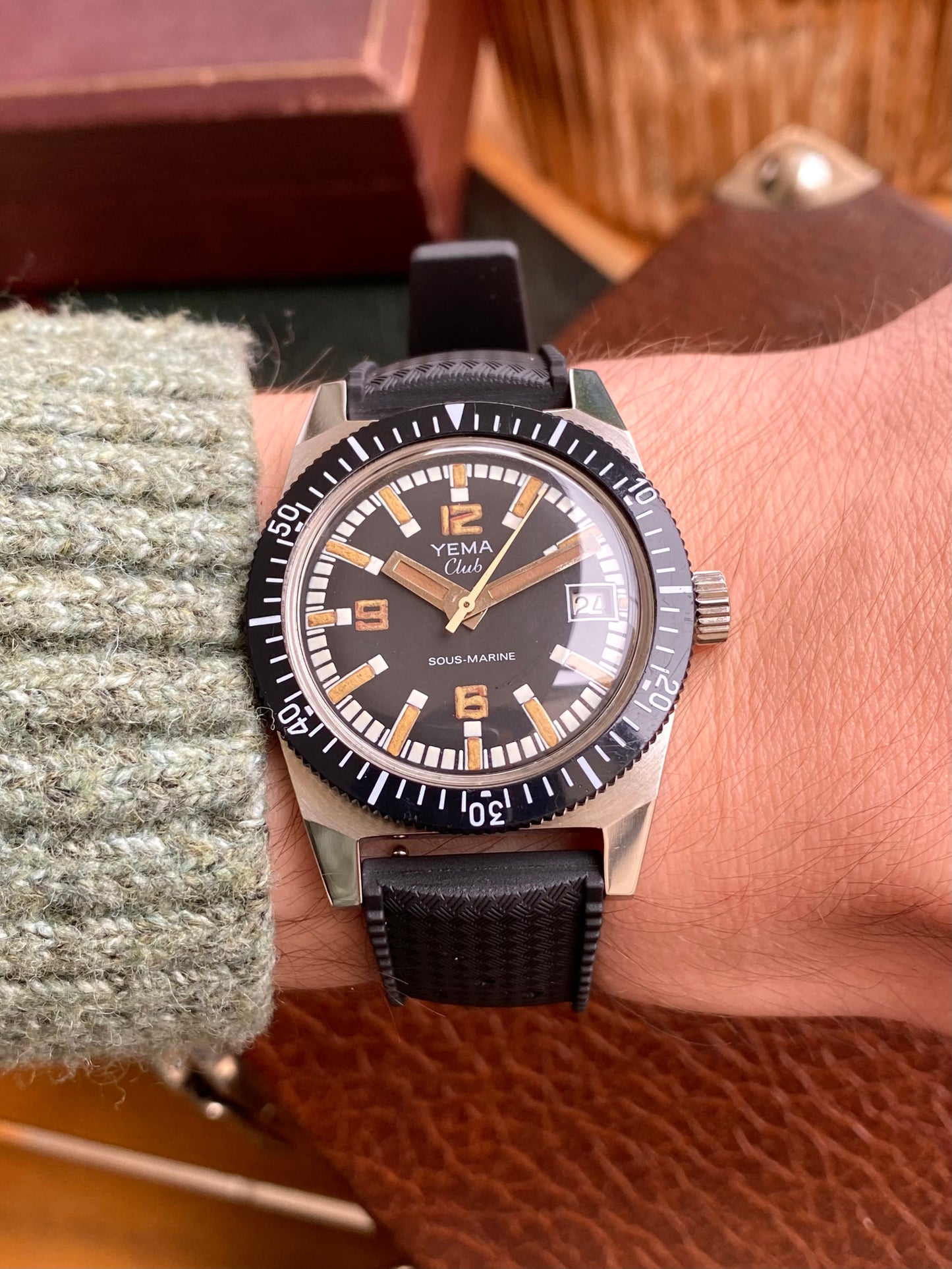 Yema Club Diver Sous-Marine Montre Vintage Mécanique Acier Cal. FE141-2 Plongée 1970