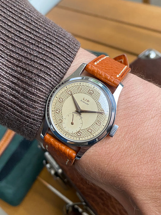 LIP Elgiloy PareChoc R25 Cadran Guilloché "Nid d’Abeille" Montre Vintage Mécanique France 1950