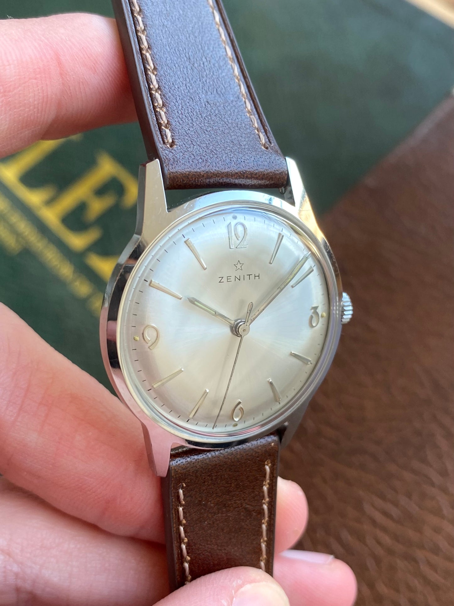 Zenith Montre Vintage Mécanique Cal.2542 Acier 1960