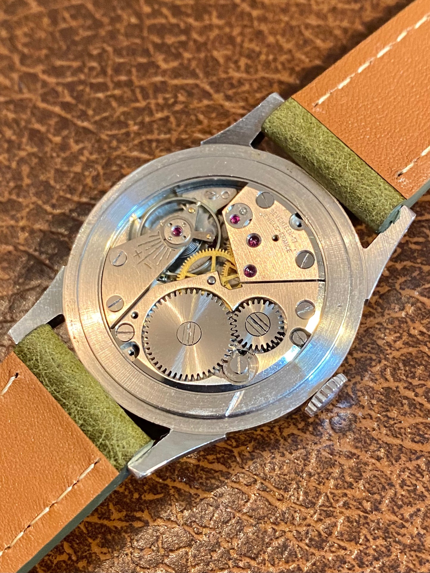 LIP "Made In France" R25 en Acier - Montre Vintage Mécanique Militaire 1940