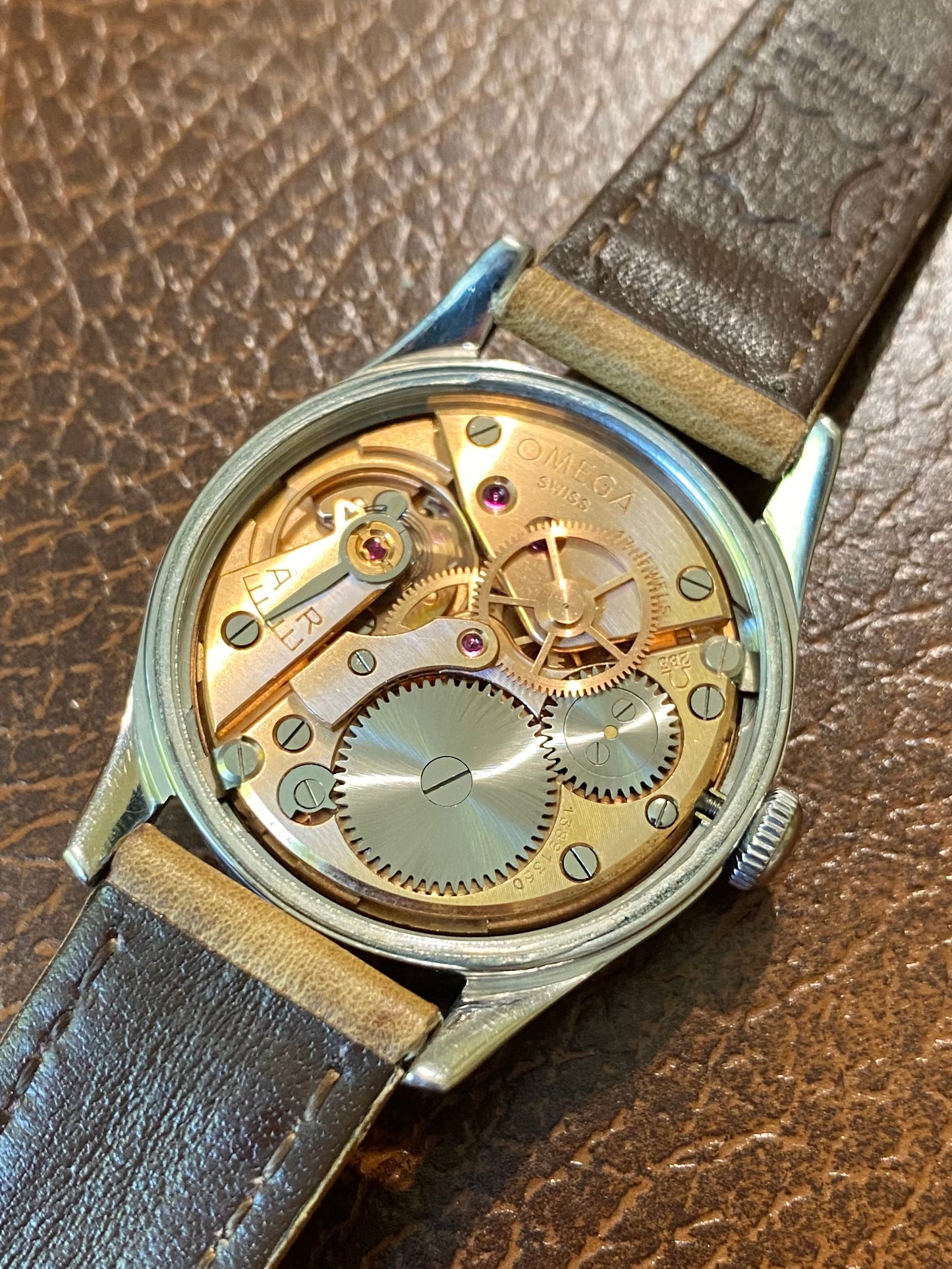 Omega Tropical Réf. 2640 -9SC Montre Vintage Mécanique Cal. 283 - Patine Crème Brûlée - 1952